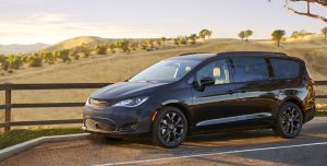2018 Chrysler Pacifica in Wichita, KS | Davis-Moore Auto Group