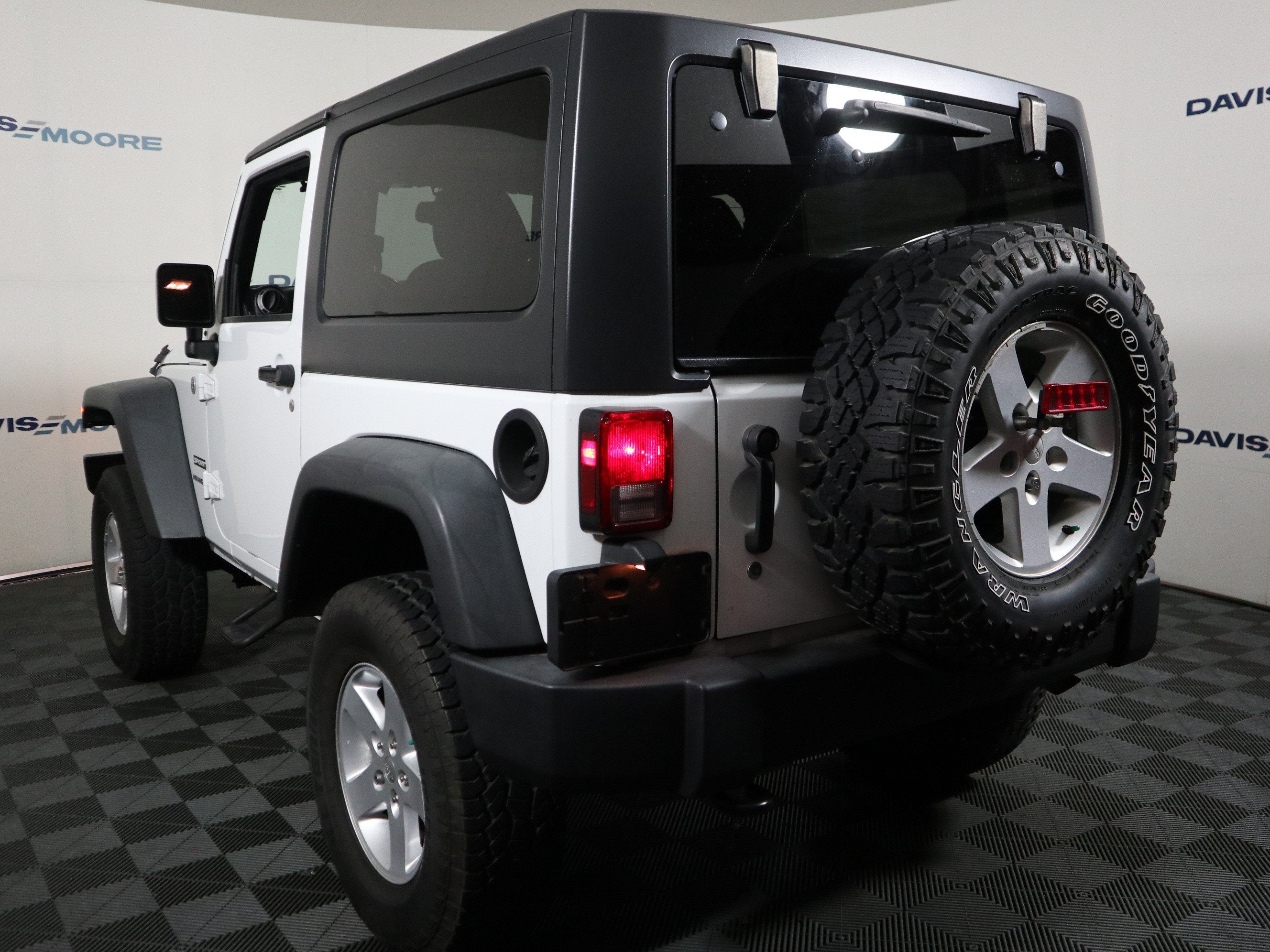 2017 Jeep Wrangler Sport 4x4