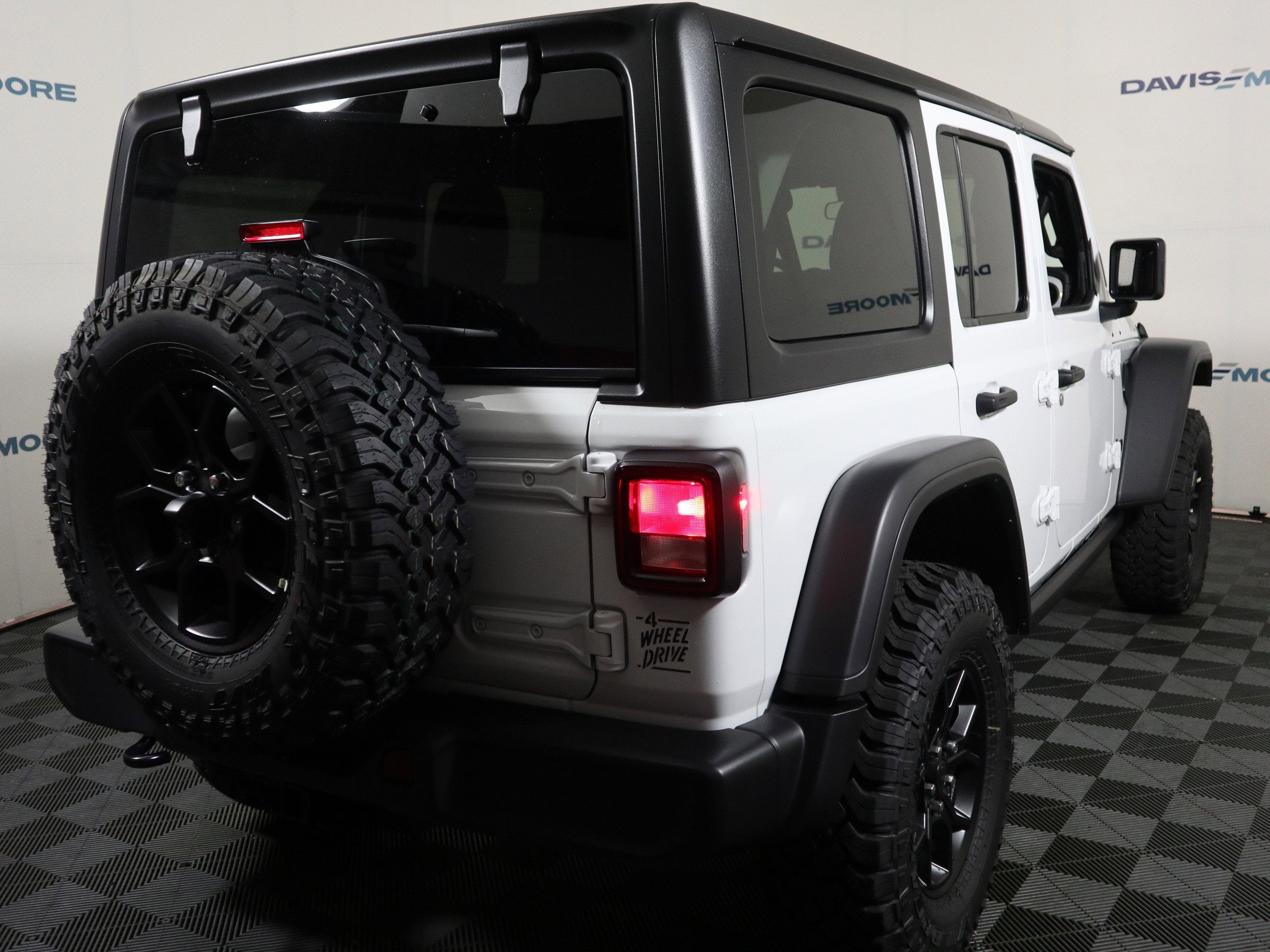 2026 Jeep Wrangler Willys 4x4