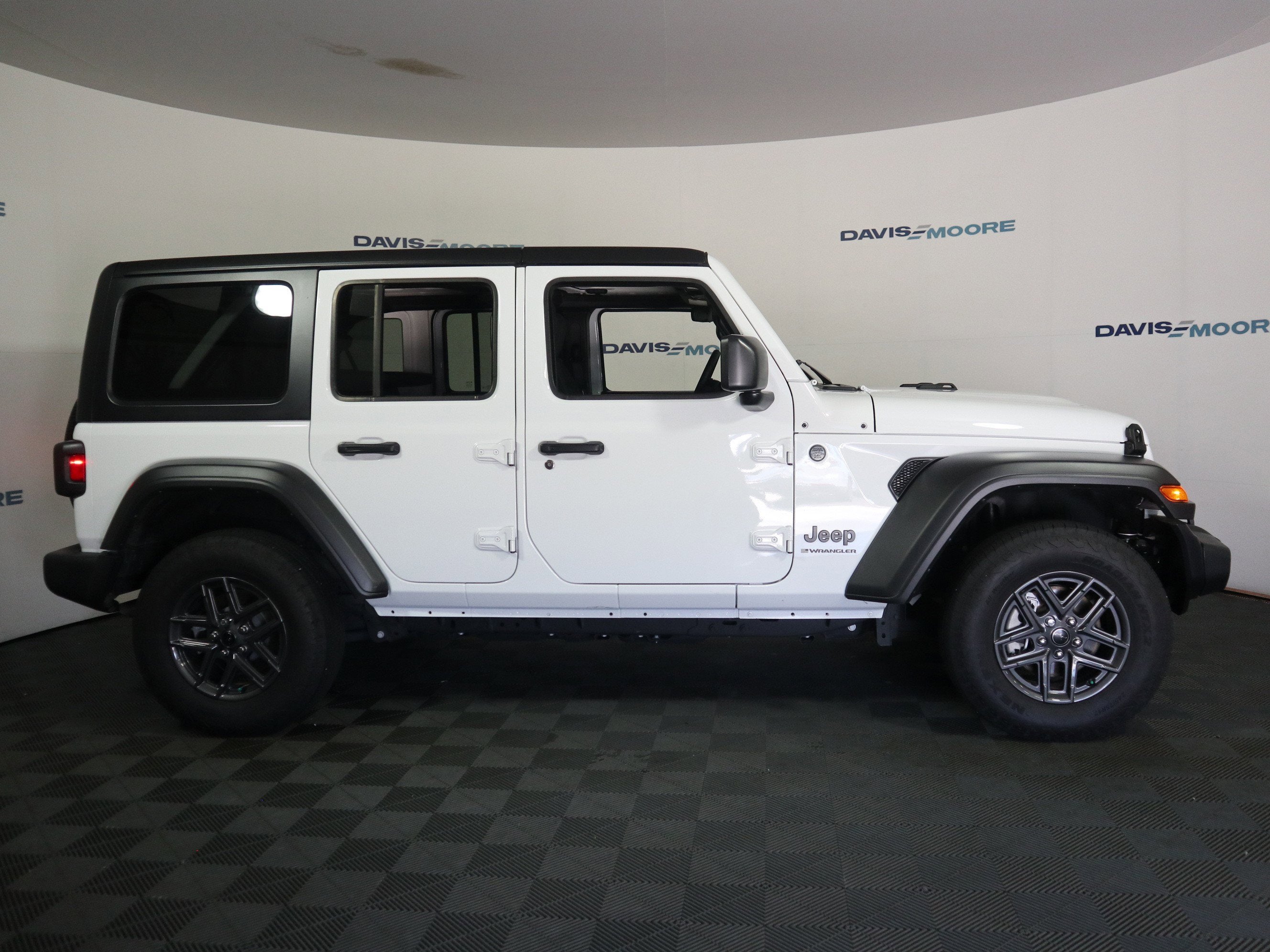 2025 Jeep Wrangler Sport S 4x4