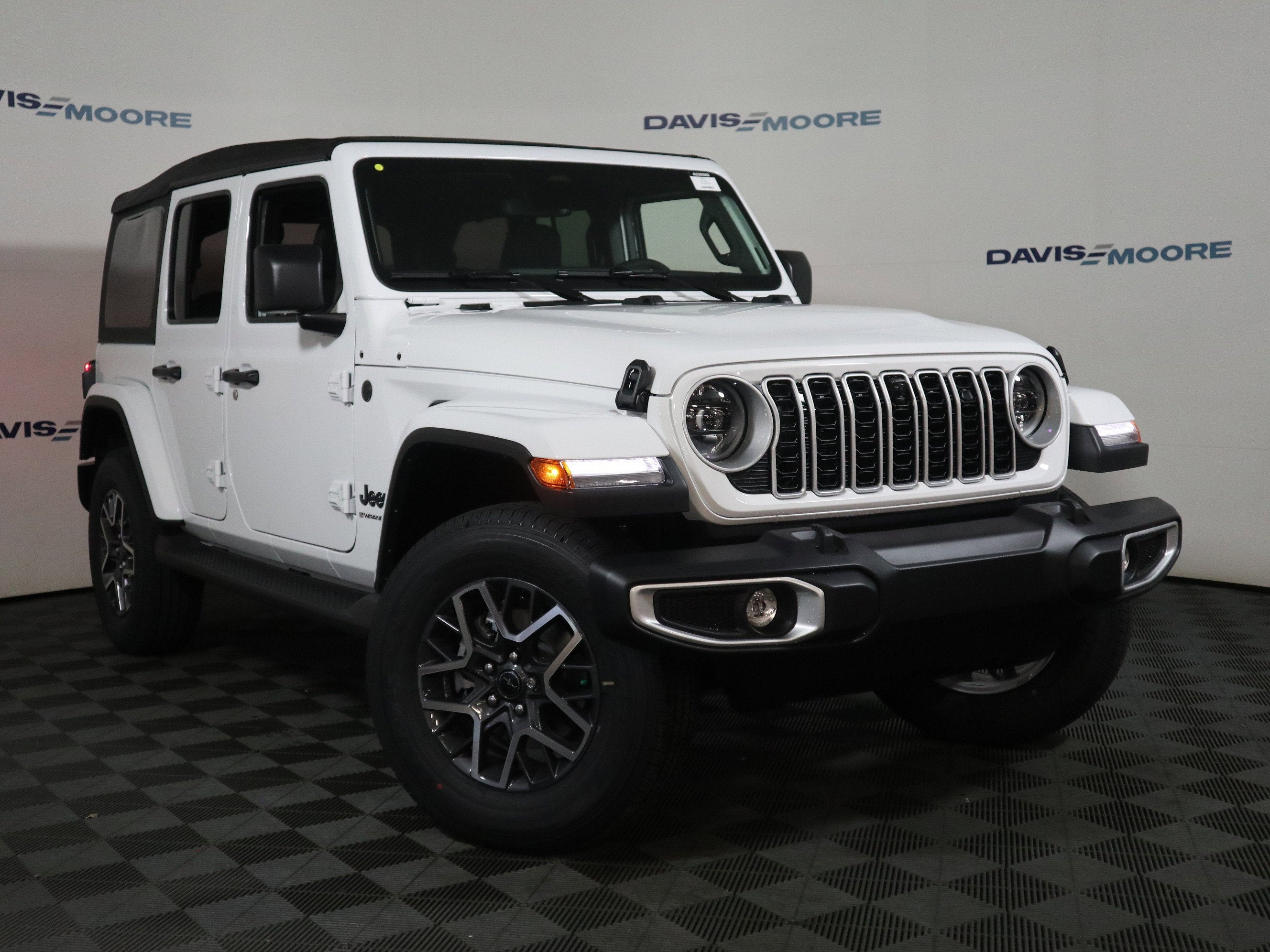 2026 Jeep Wrangler Sahara 4x4