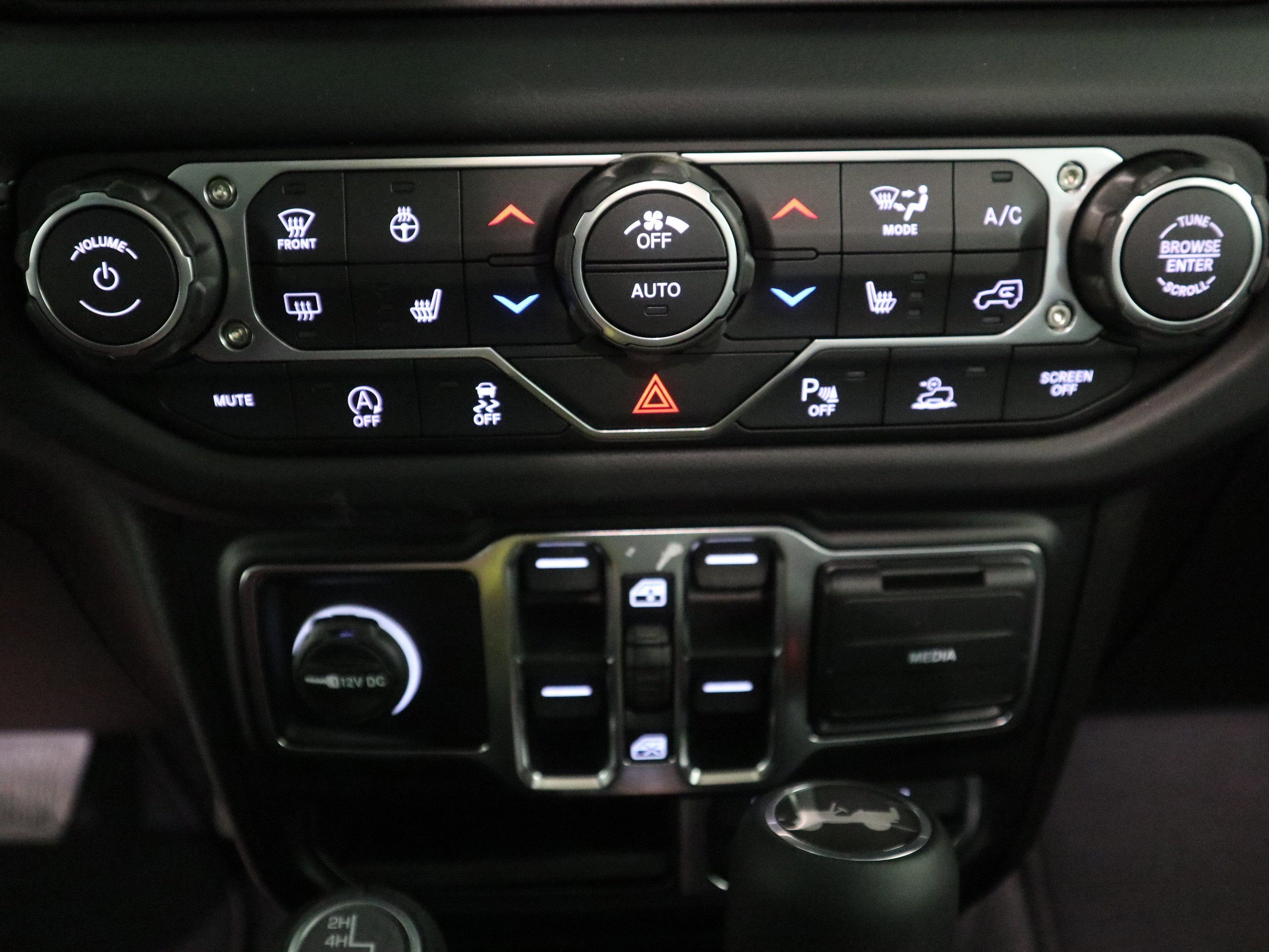 2026 Jeep Wrangler Sahara 4x4