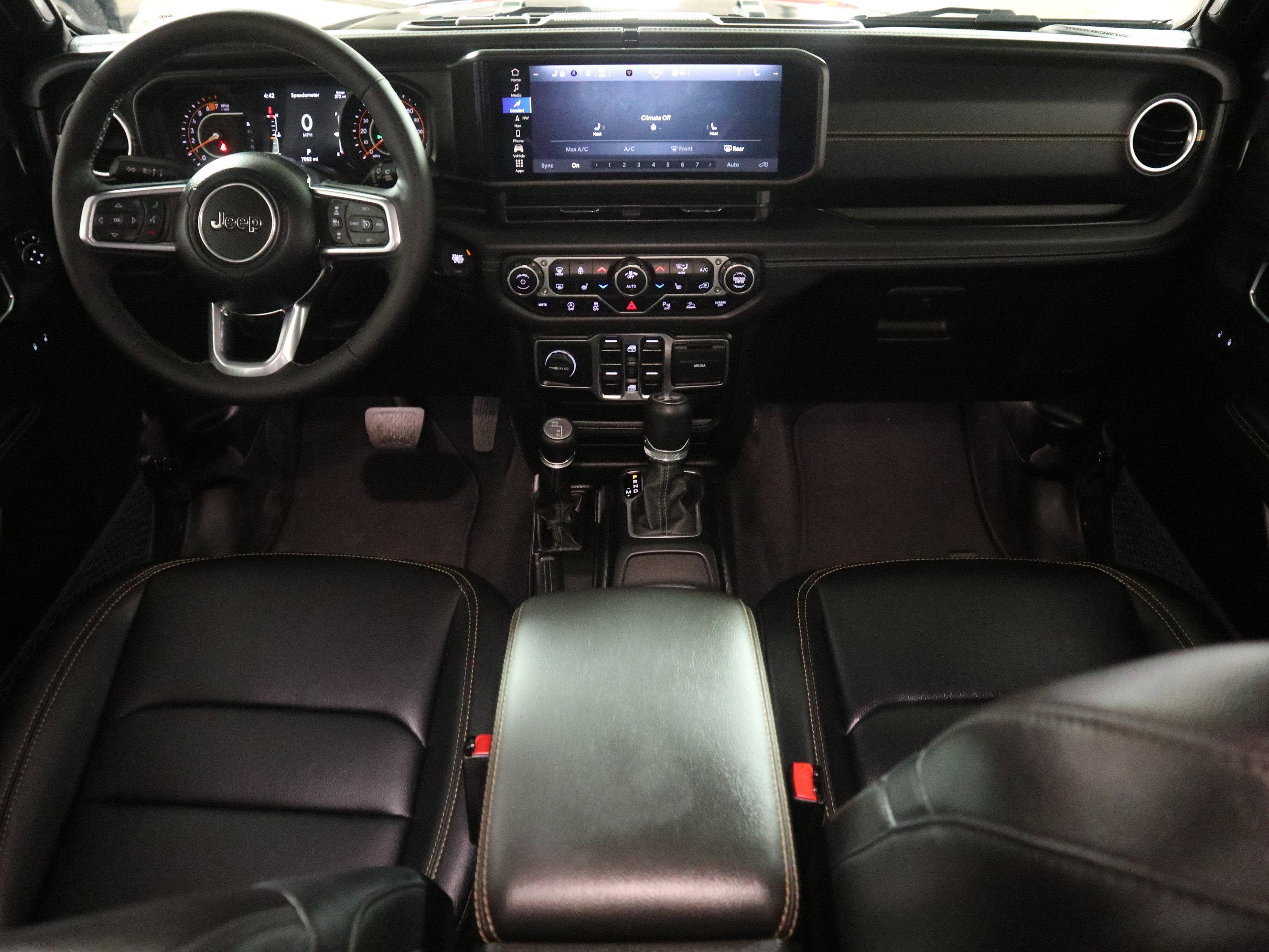 2025 Jeep Wrangler Sahara 4x4