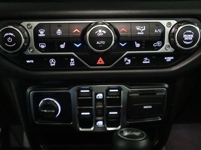 2025 Jeep Wrangler Sahara 4x4