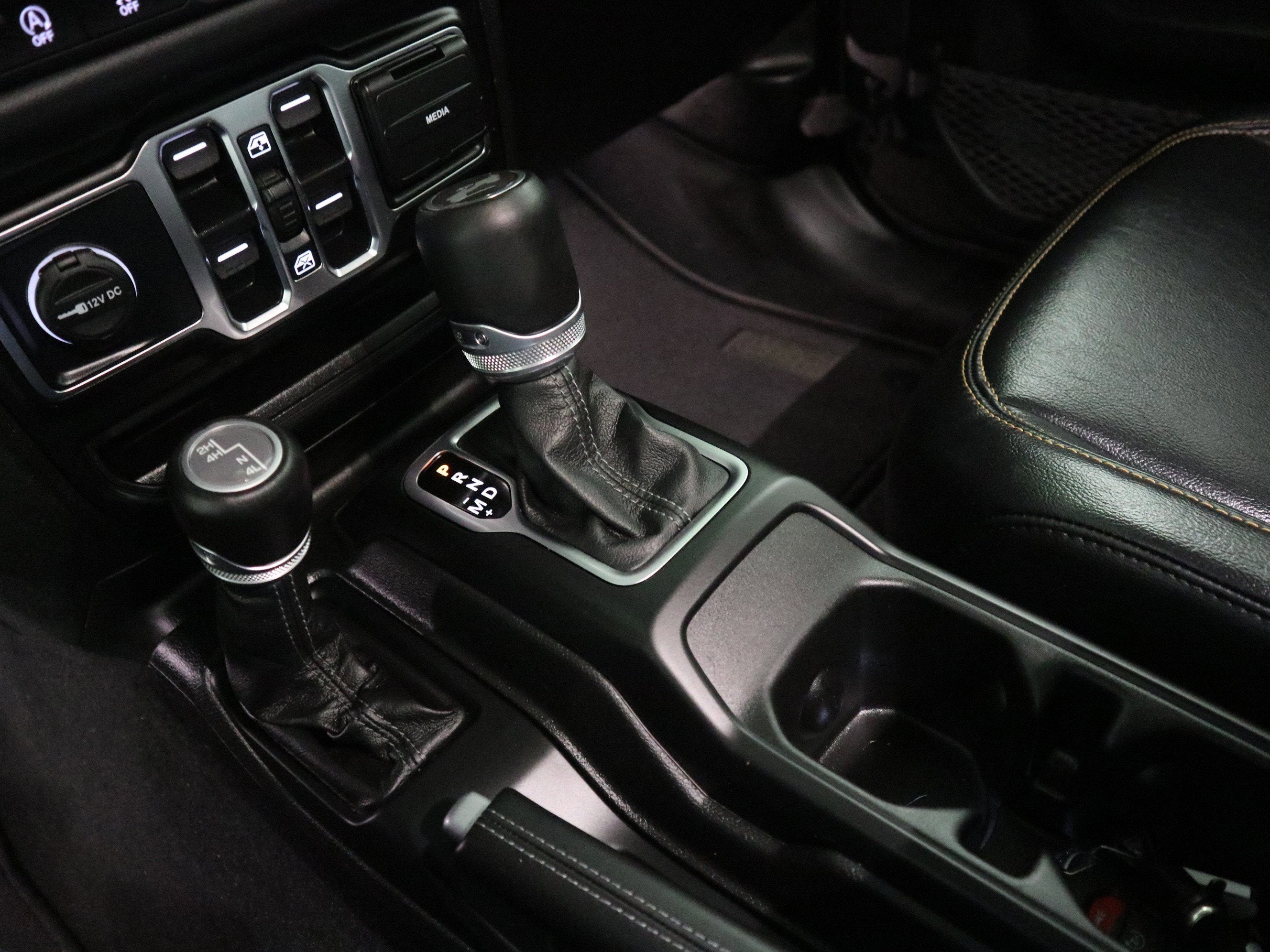 2025 Jeep Wrangler Sahara 4x4