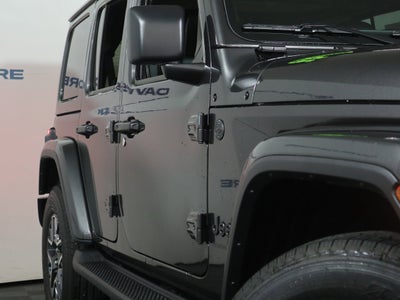 2025 Jeep Wrangler Sahara 4x4