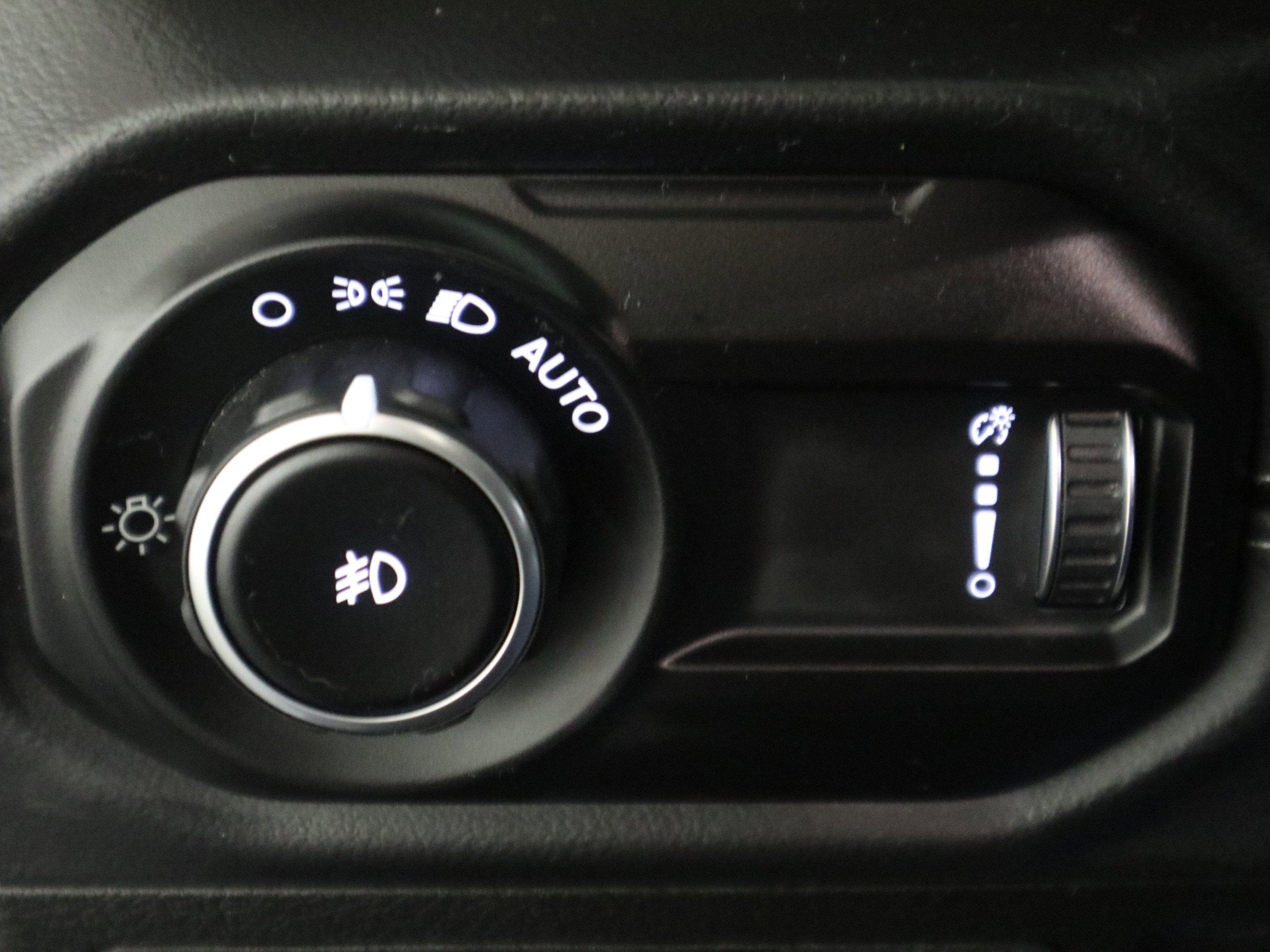 2025 Jeep Wrangler Sahara 4x4