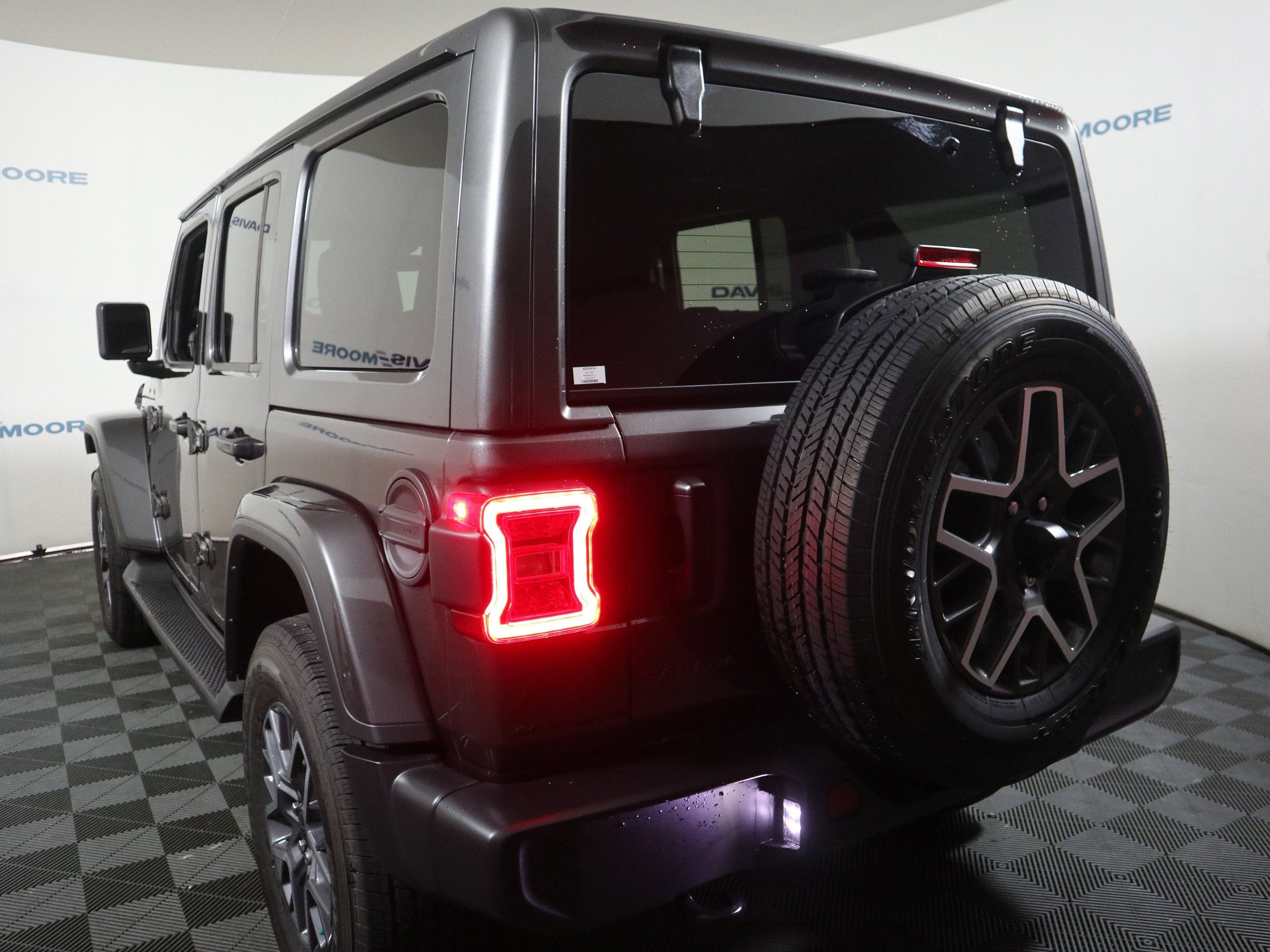 2025 Jeep Wrangler Sahara 4x4