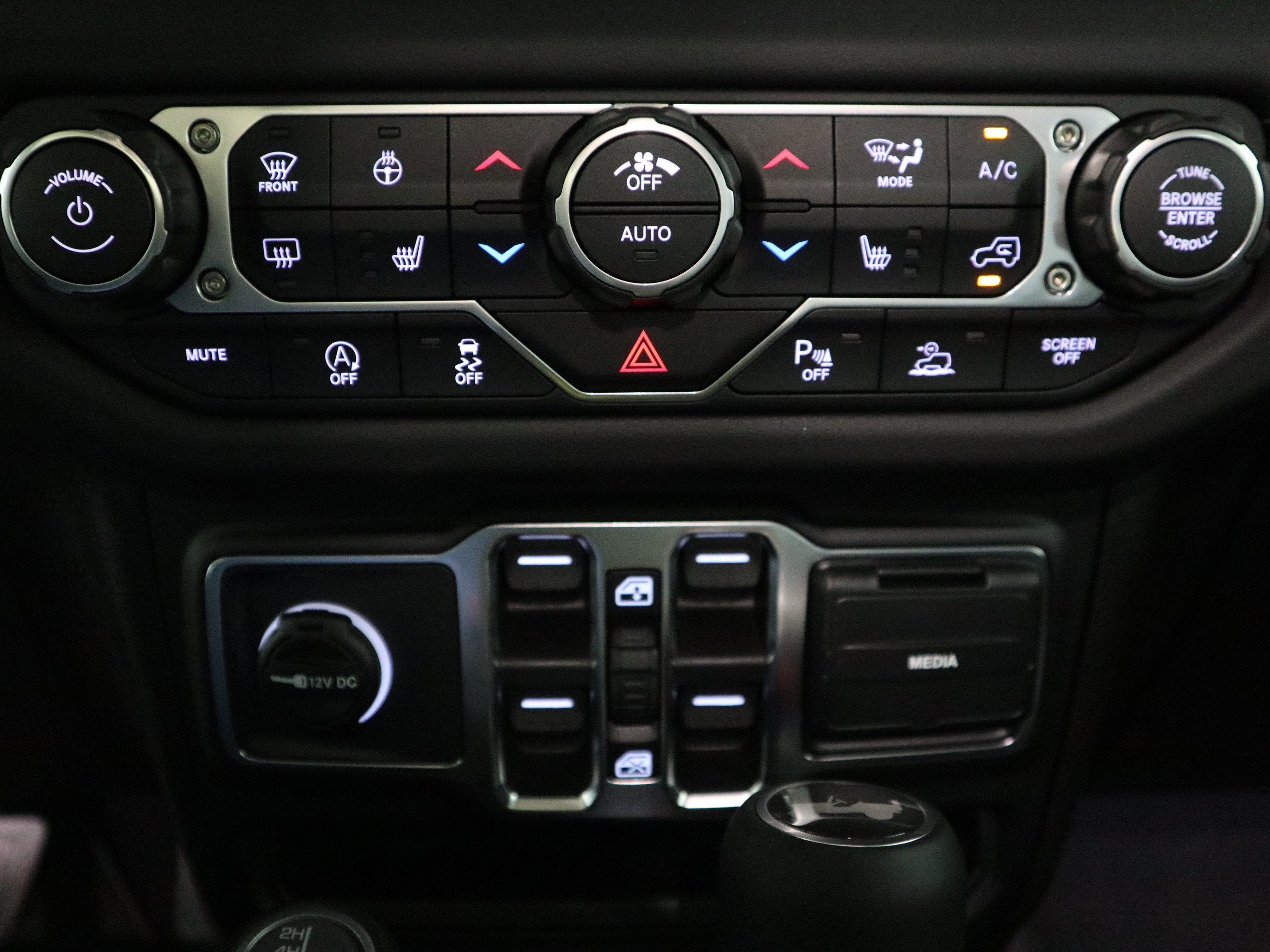 2026 Jeep Wrangler Sahara 4x4
