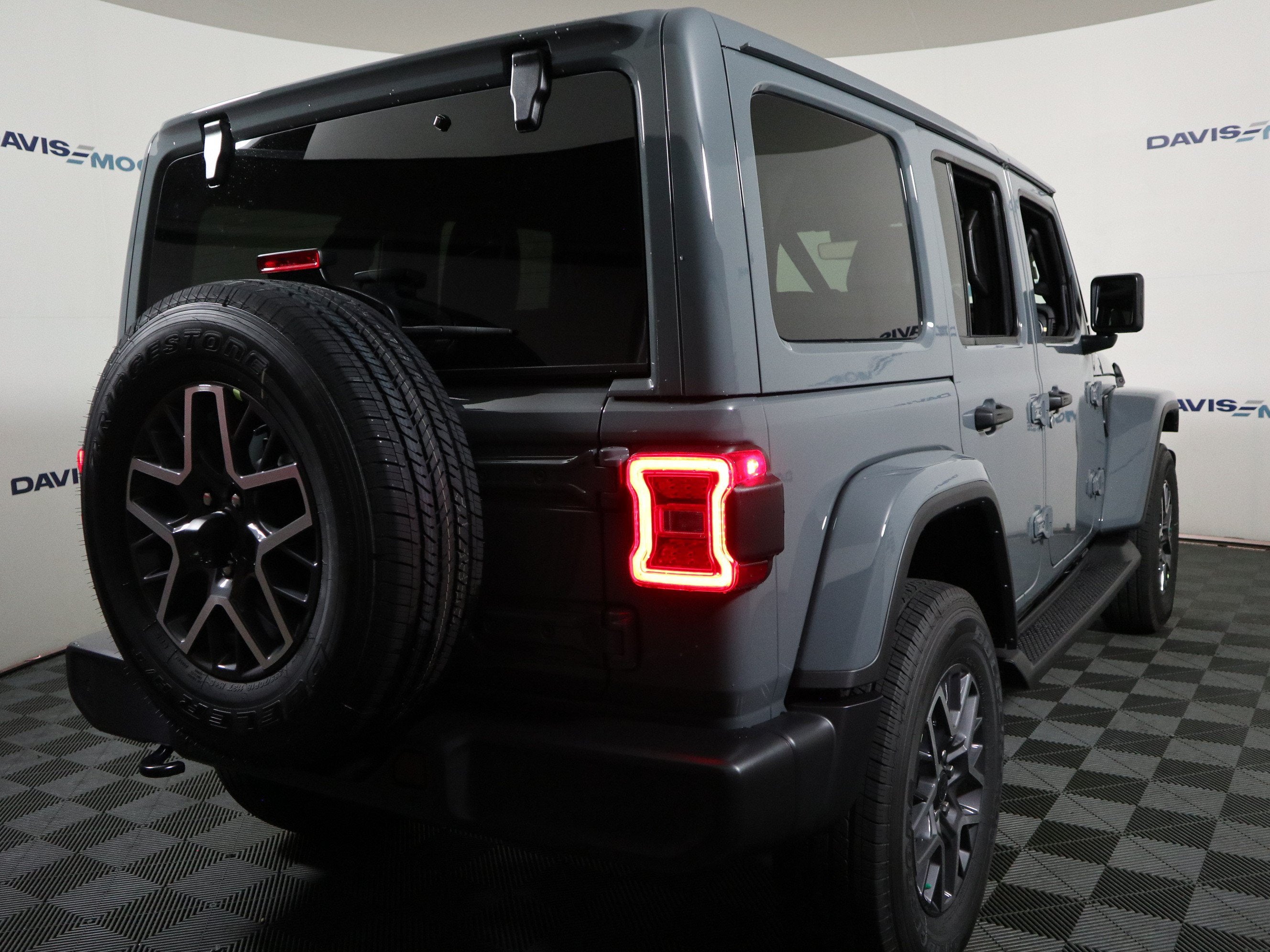 2026 Jeep Wrangler Sahara 4x4