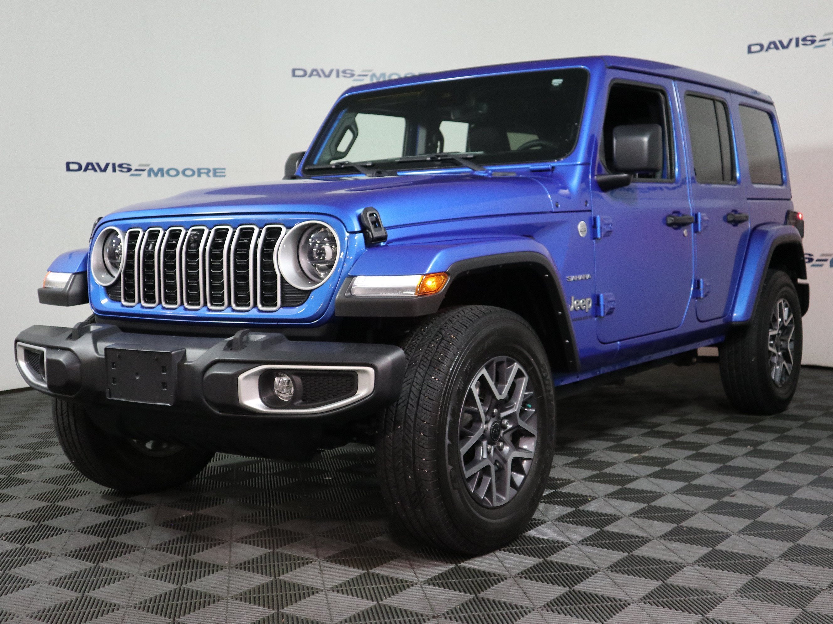 2024 Jeep Wrangler Sahara 4x4