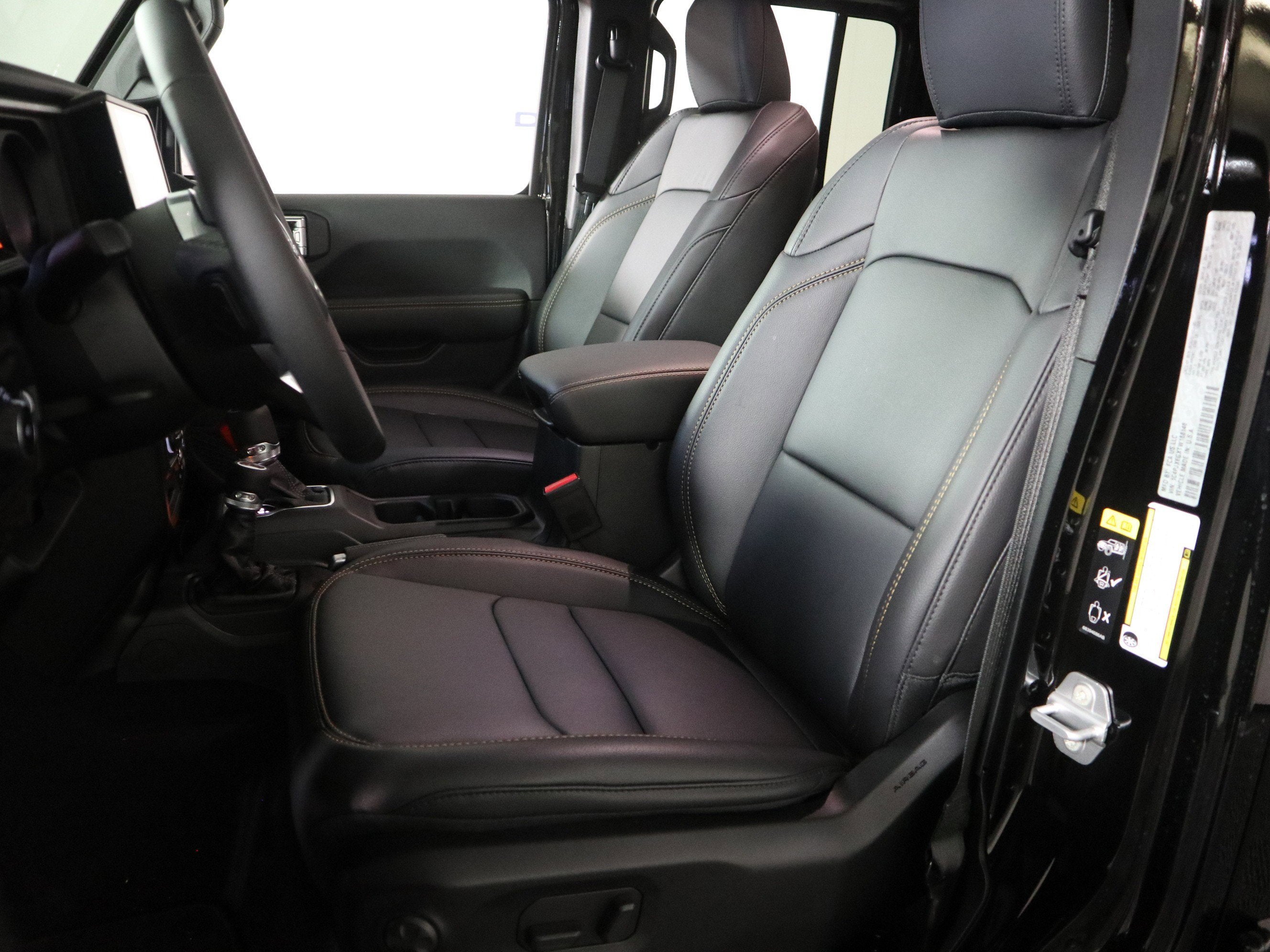 2026 Jeep Wrangler Sahara 4x4