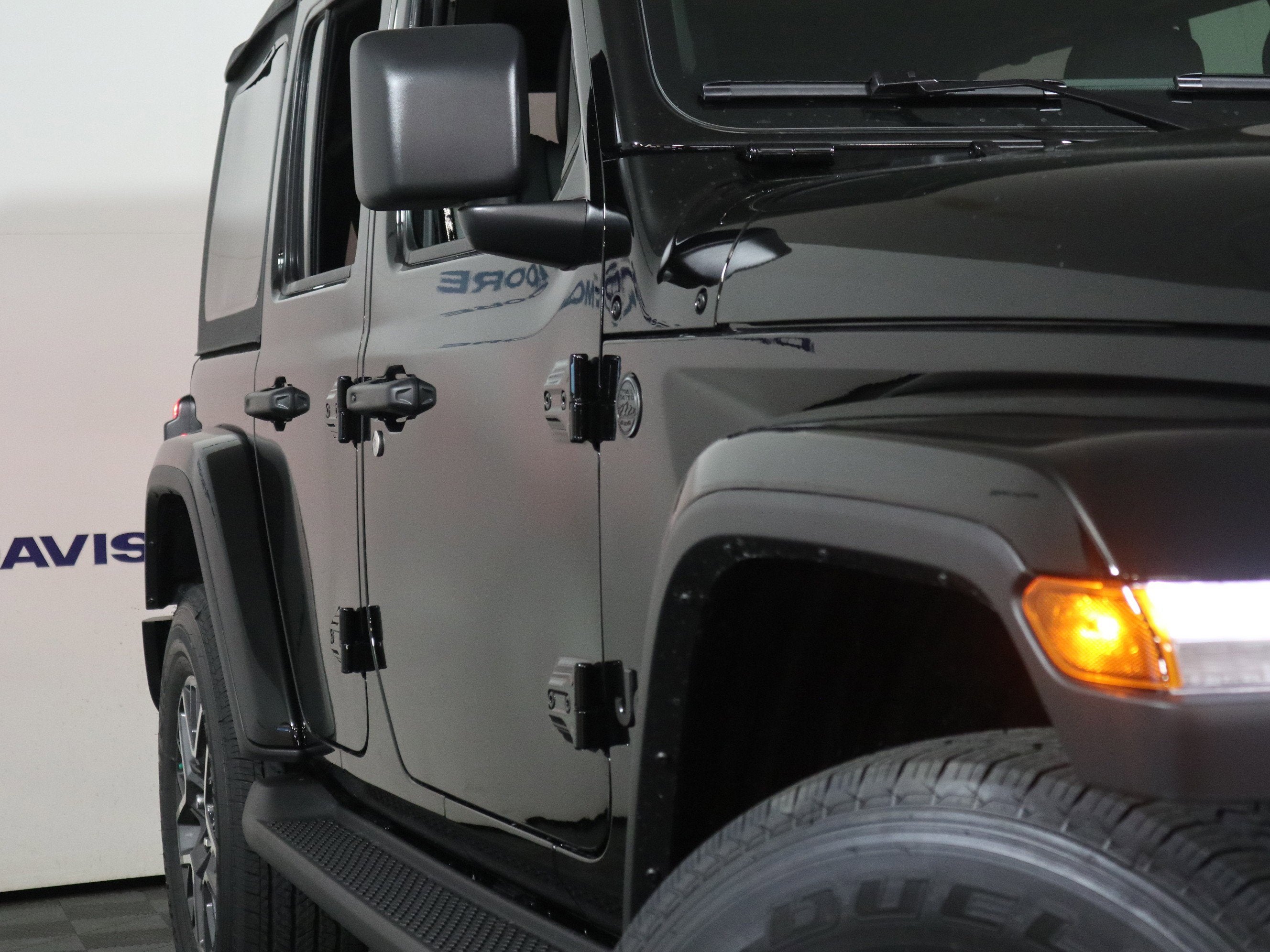 2026 Jeep Wrangler Sahara 4x4