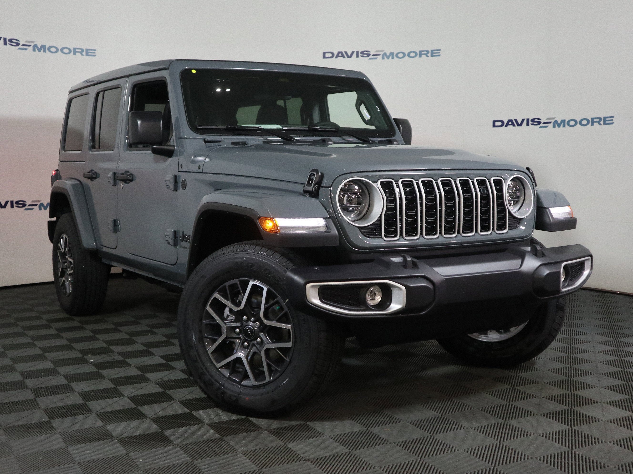 2026 Jeep Wrangler Sahara 4x4
