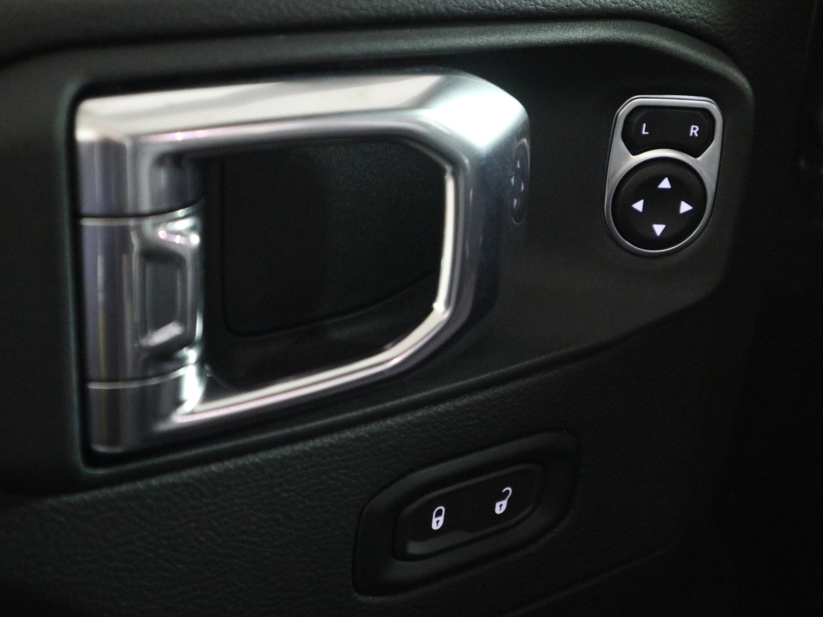 2026 Jeep Wrangler Sahara 4x4