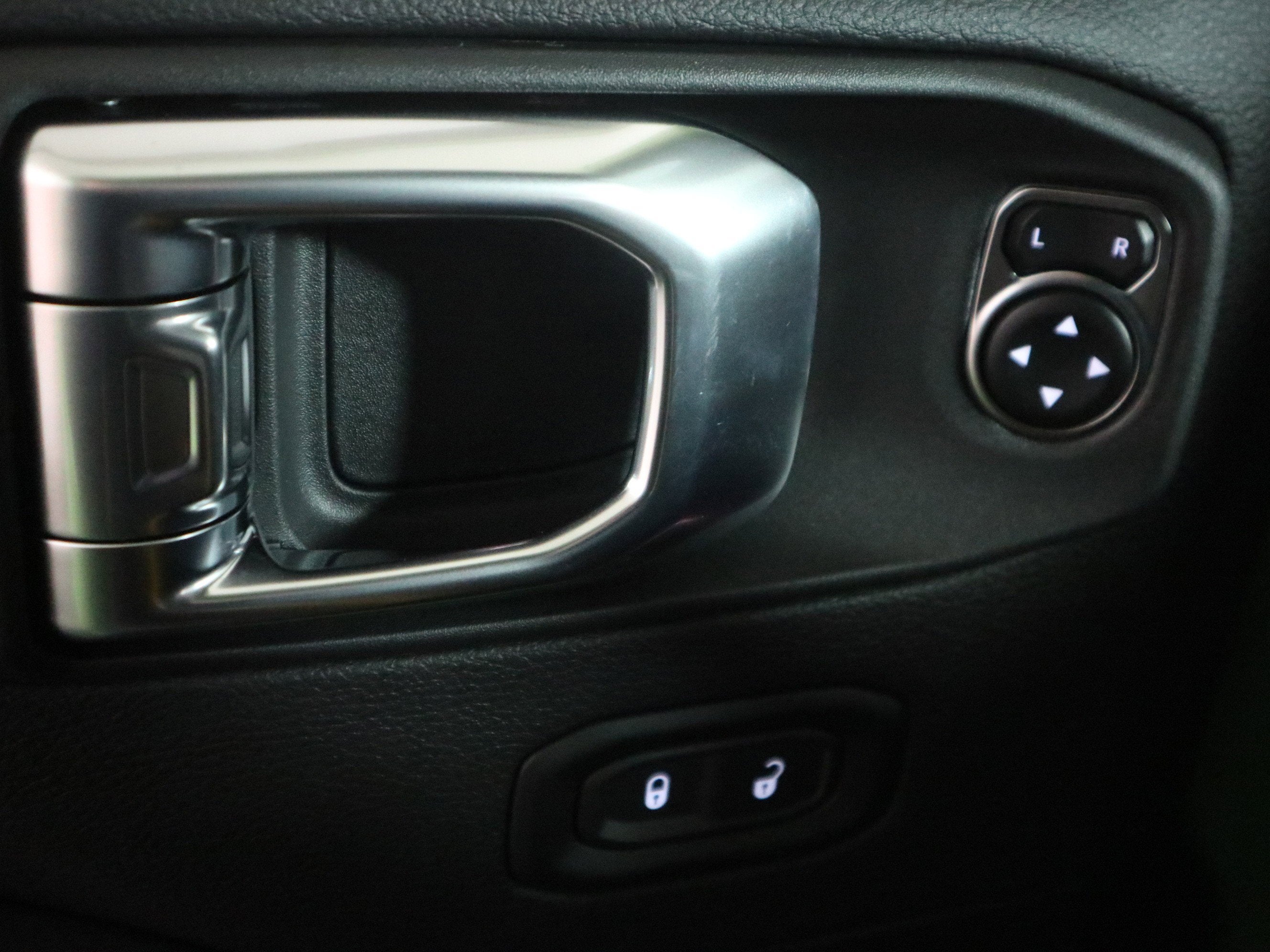 2026 Jeep Wrangler Sahara 4x4