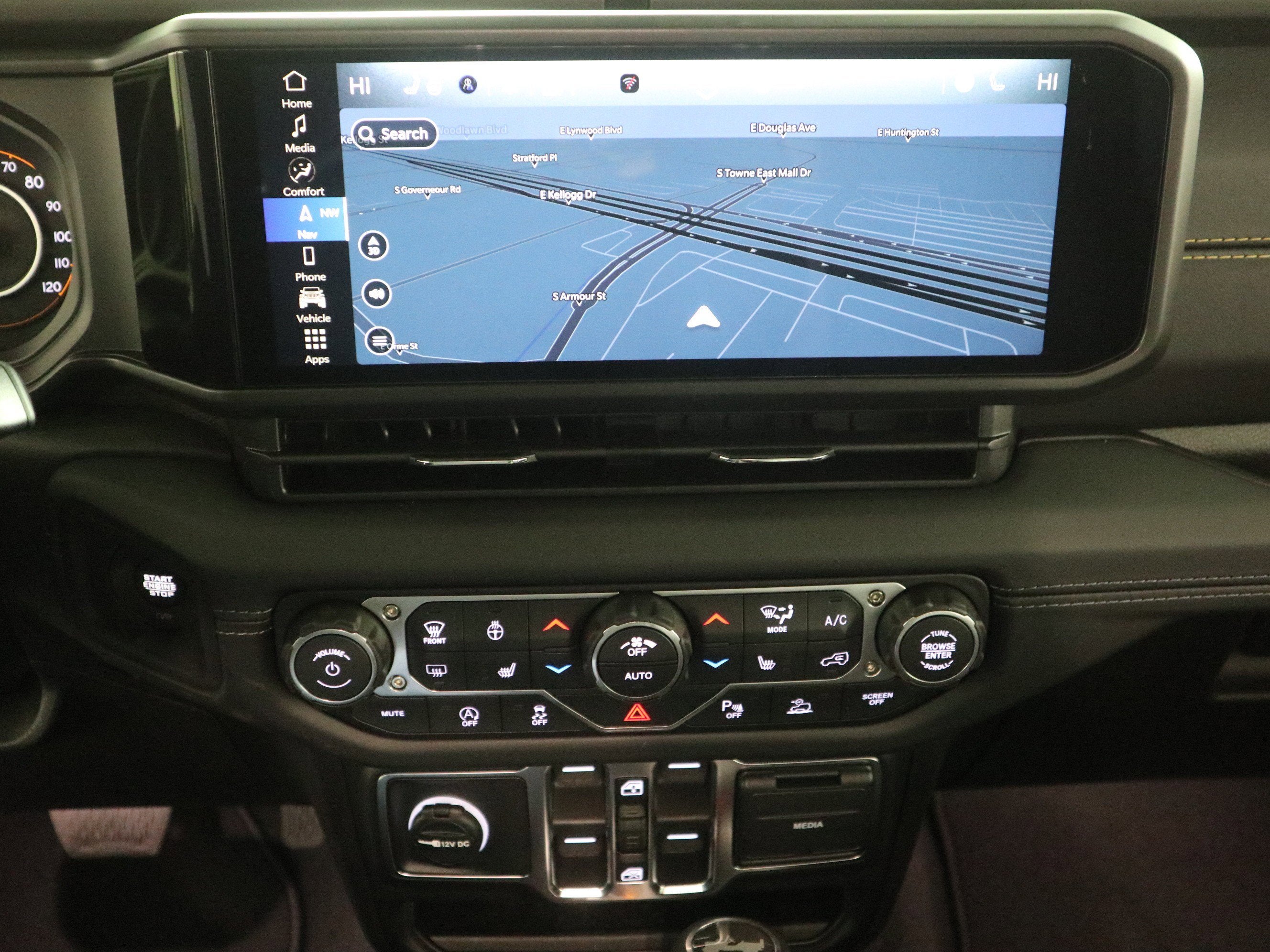 2026 Jeep Wrangler Sahara 4x4