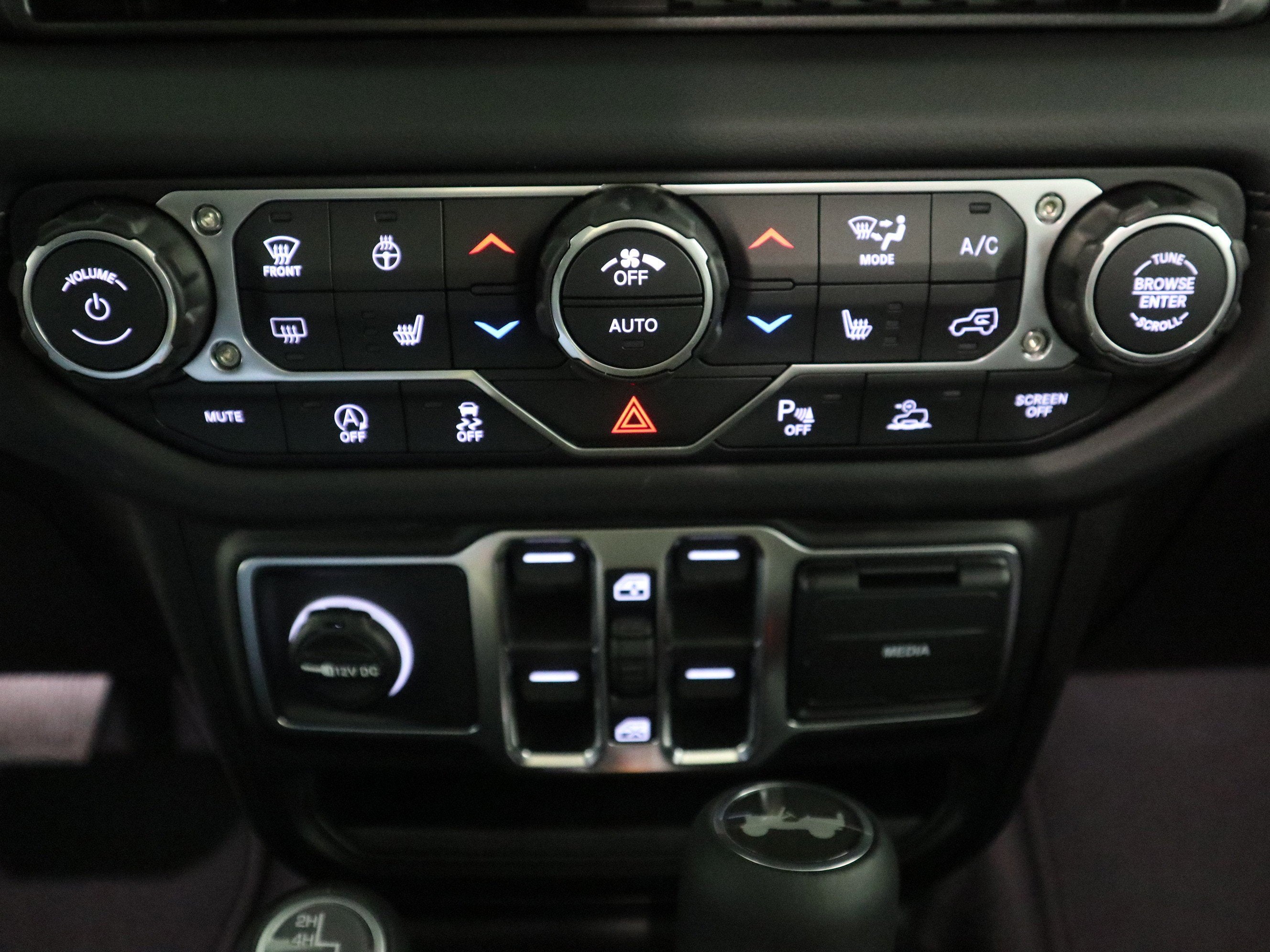 2026 Jeep Wrangler Sahara 4x4