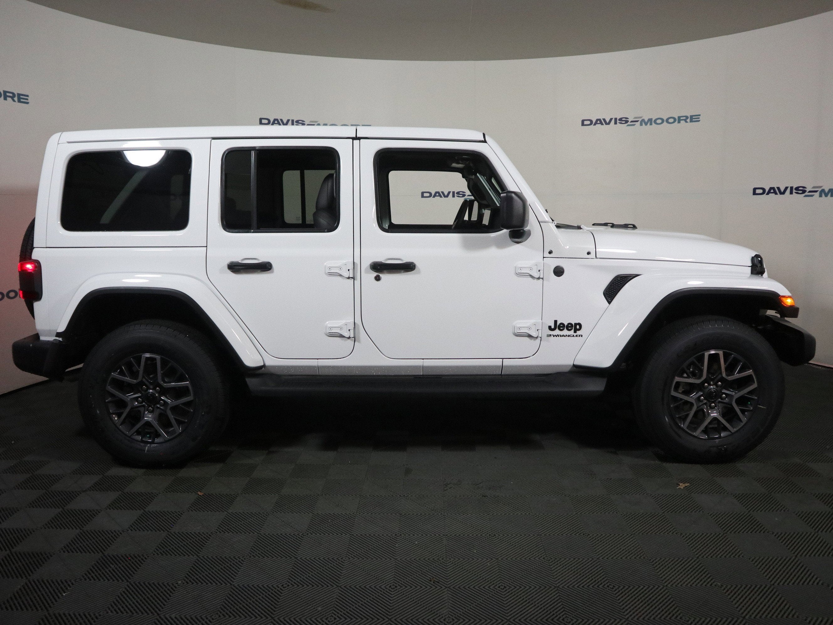 2026 Jeep Wrangler Sahara 4x4