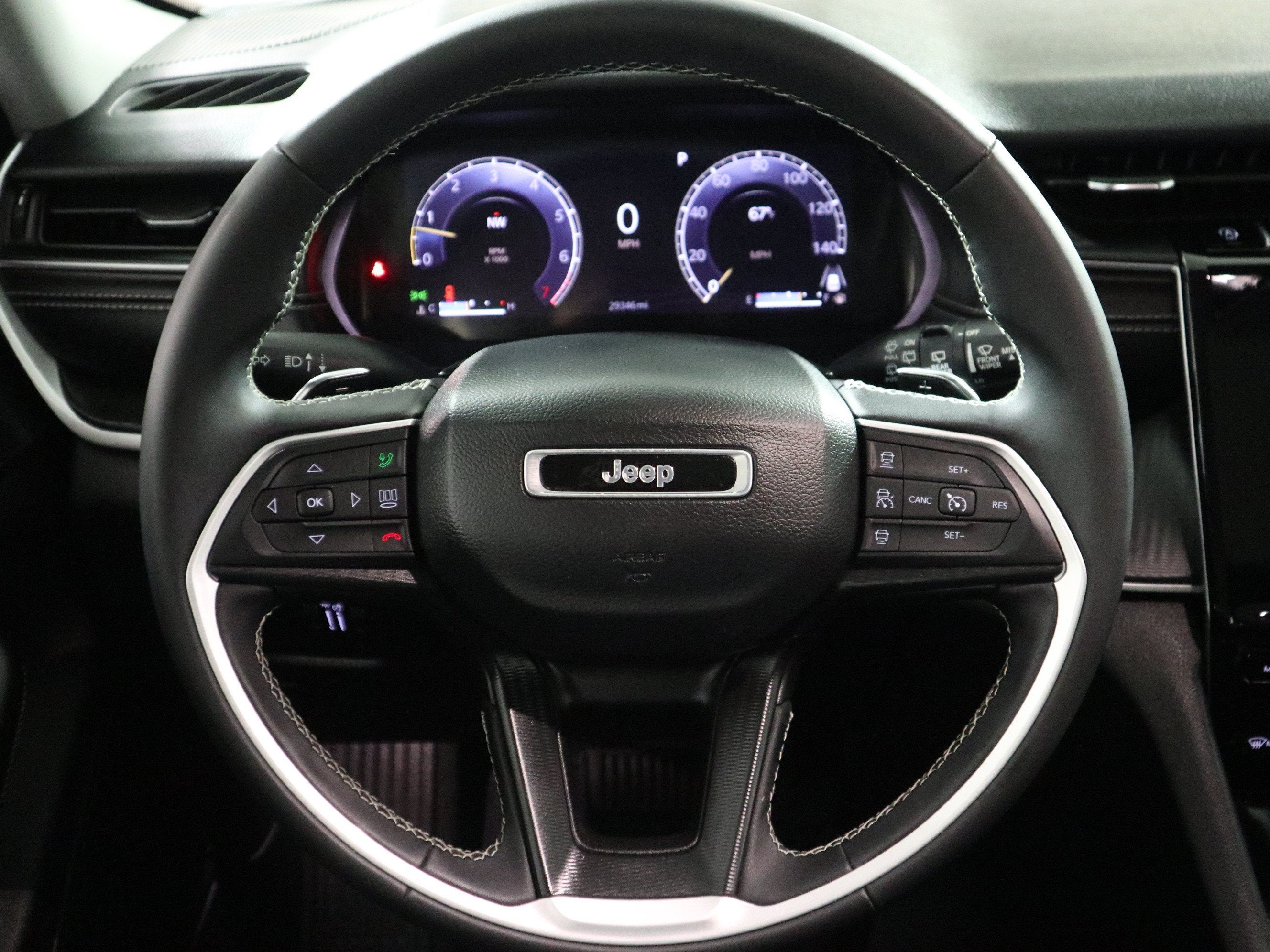 2023 Jeep Grand Cherokee Laredo