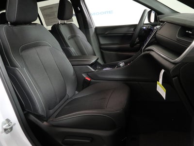 2026 Jeep Grand Cherokee Laredo 4x4