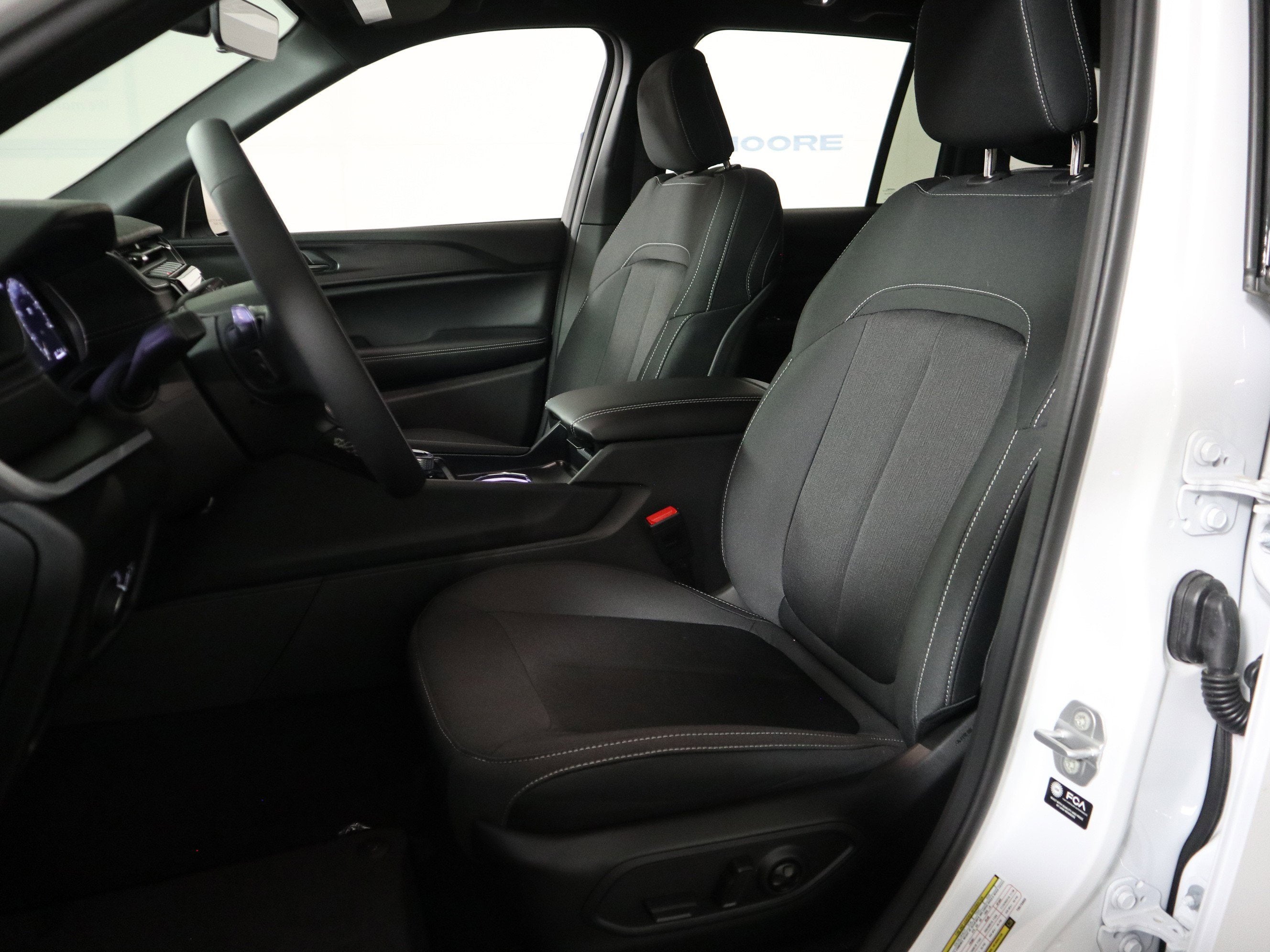2026 Jeep Grand Cherokee Laredo 4x4
