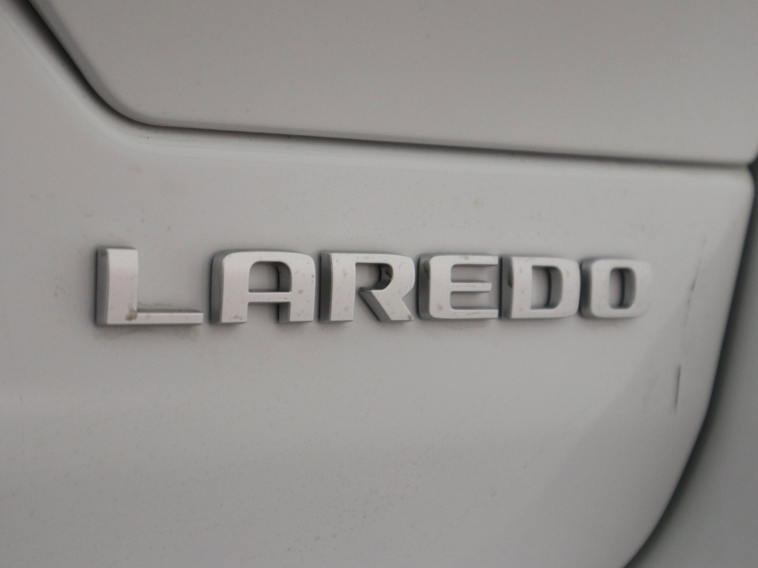 2026 Jeep Grand Cherokee Laredo 4x4