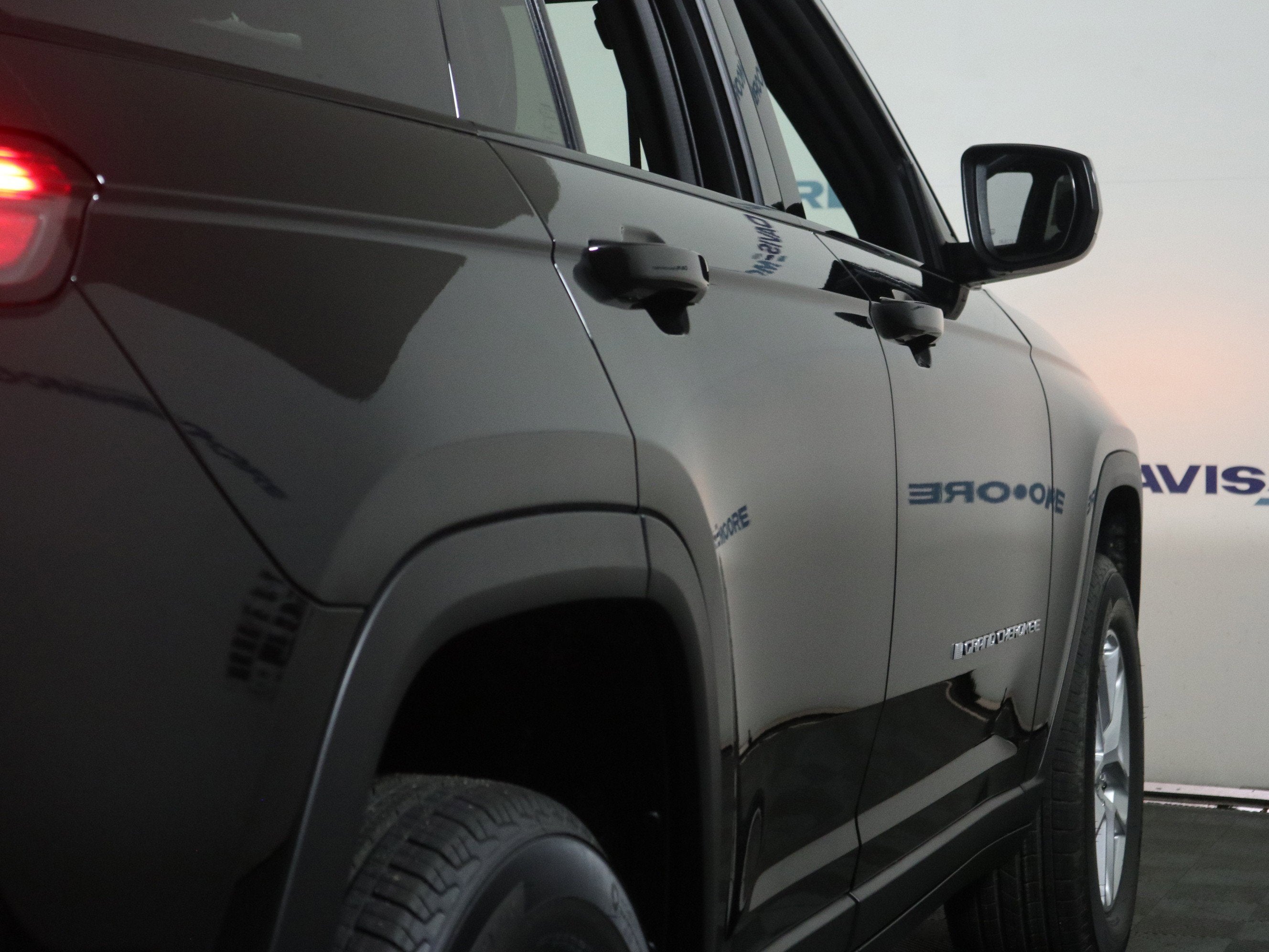 2026 Jeep Grand Cherokee Laredo X 4x4