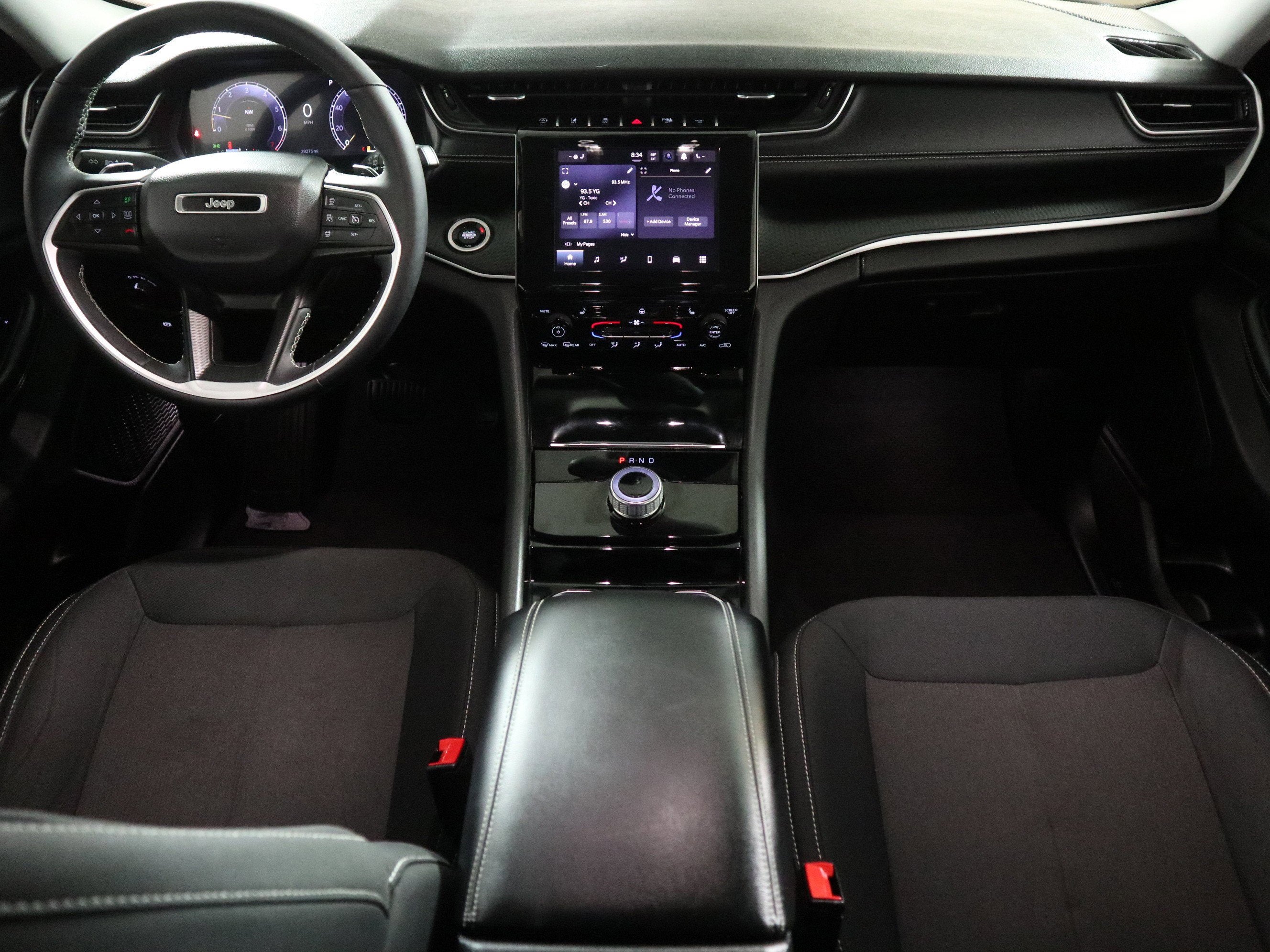 2023 Jeep Grand Cherokee Laredo 4x4