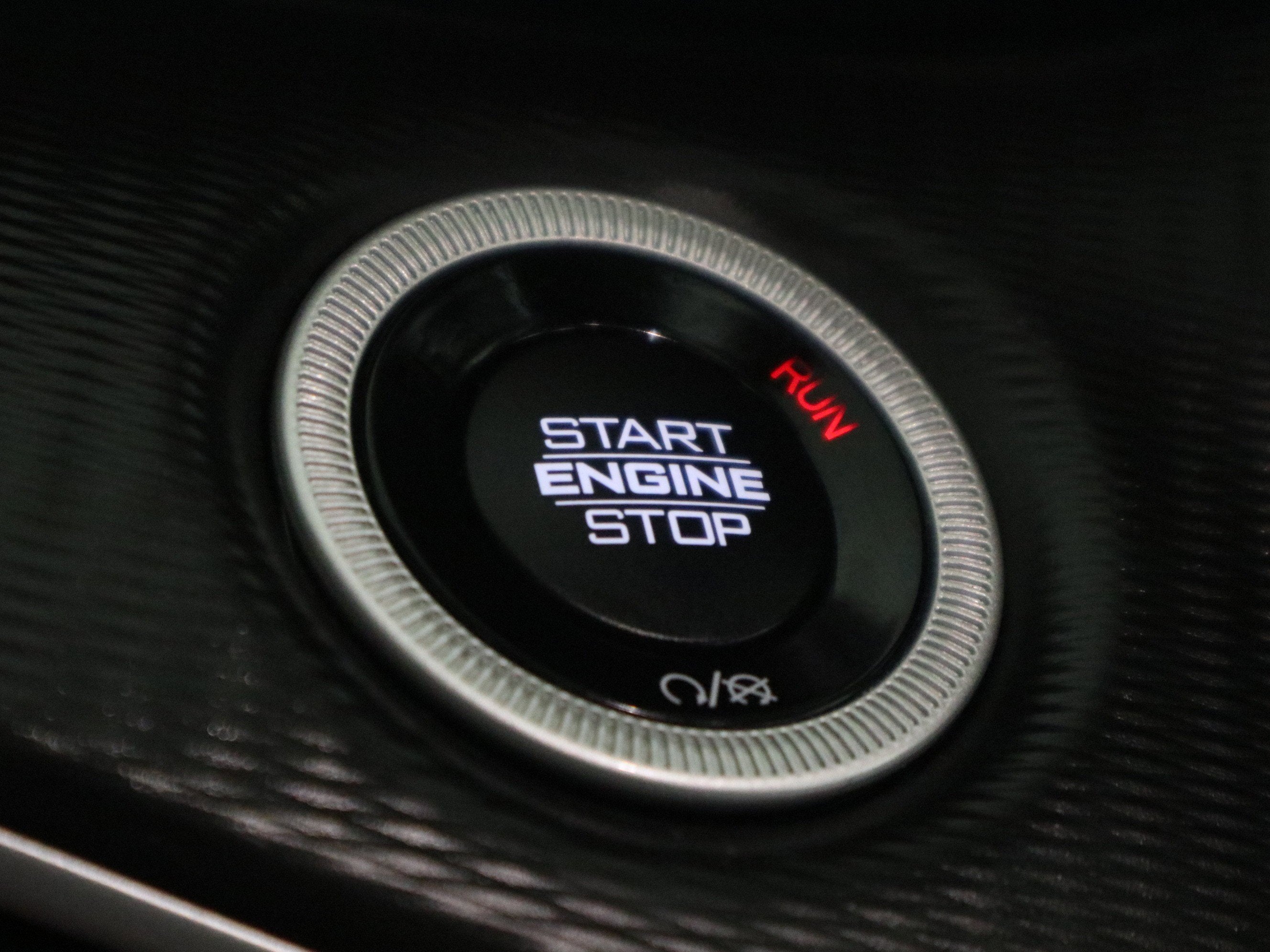 2023 Jeep Grand Cherokee Laredo 4x4