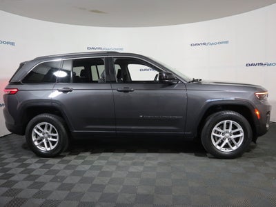 2023 Jeep Grand Cherokee Laredo 4x4