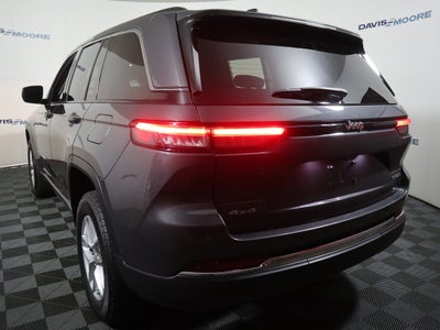 2023 Jeep Grand Cherokee Laredo 4x4