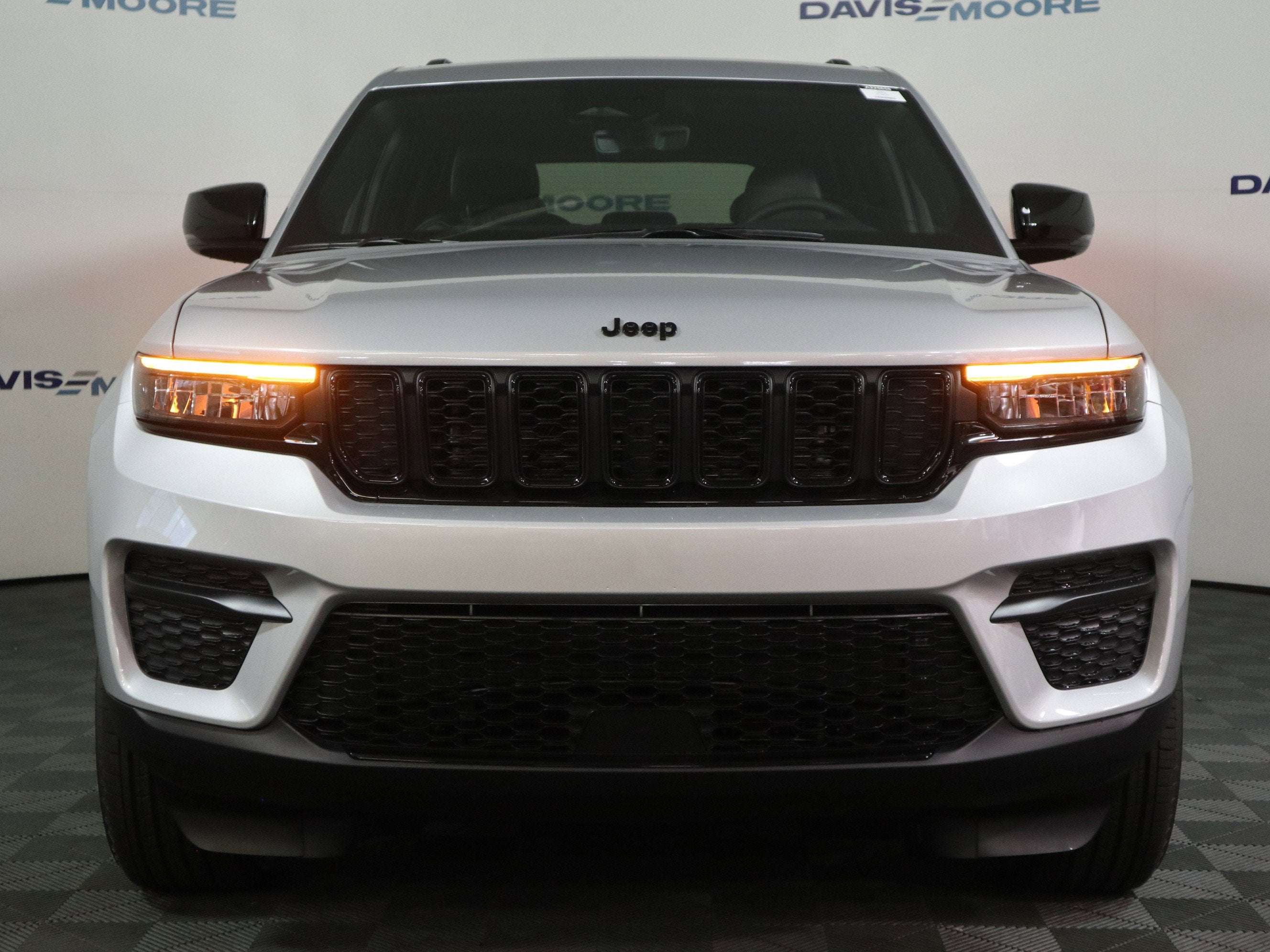 2025 Jeep Grand Cherokee Altitude 4x4