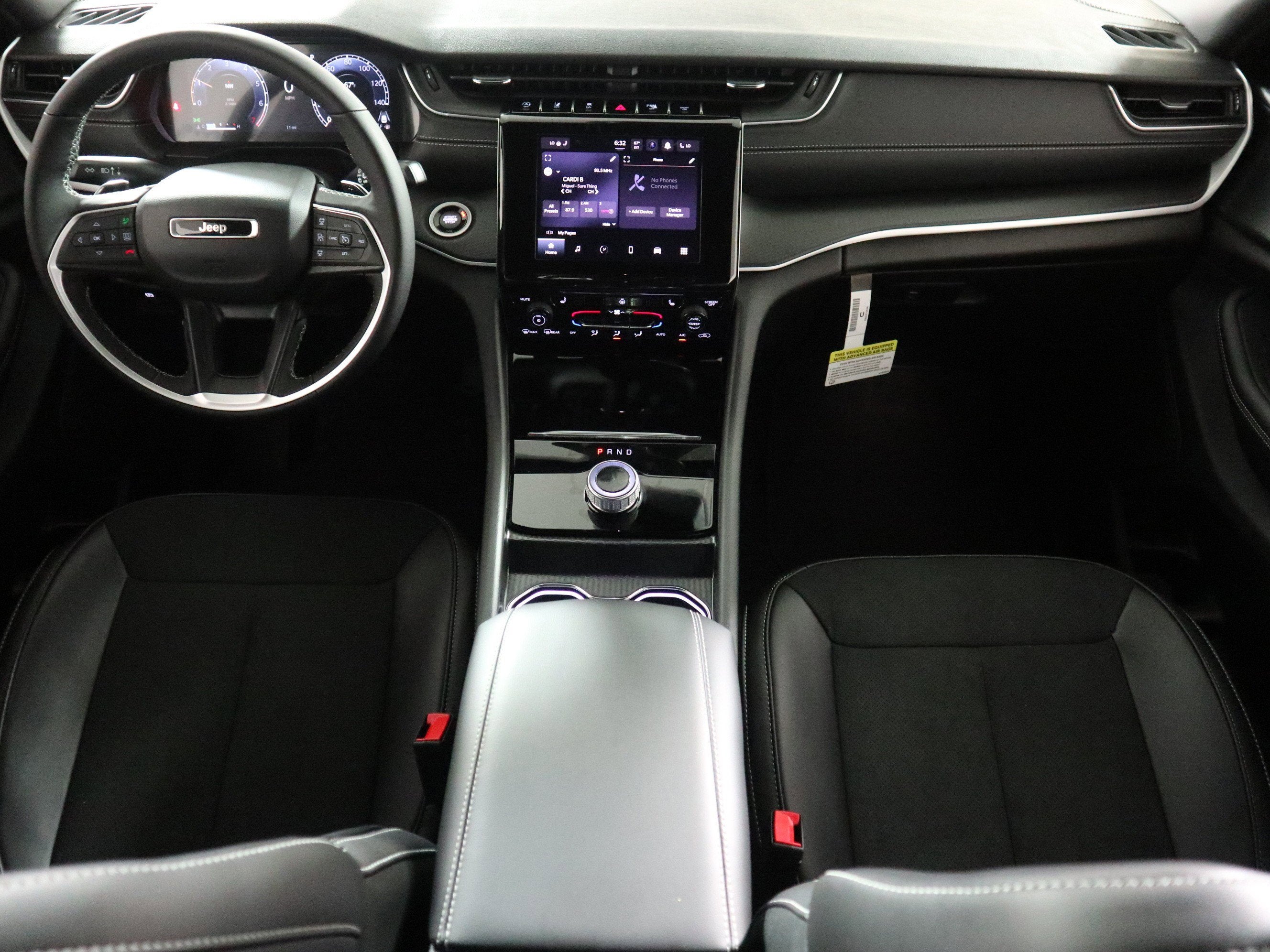 2025 Jeep Grand Cherokee Altitude 4x4