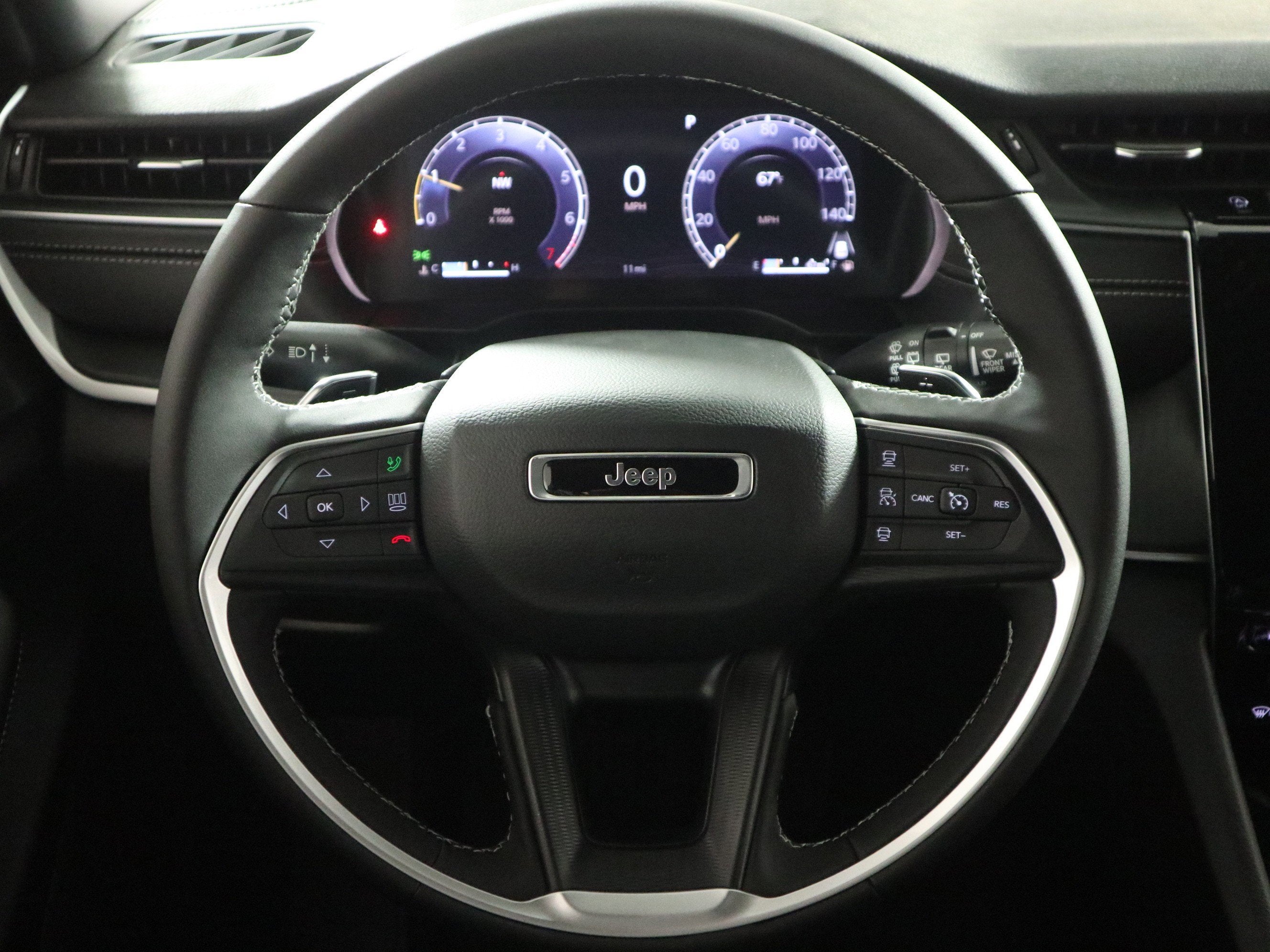 2025 Jeep Grand Cherokee Altitude 4x4