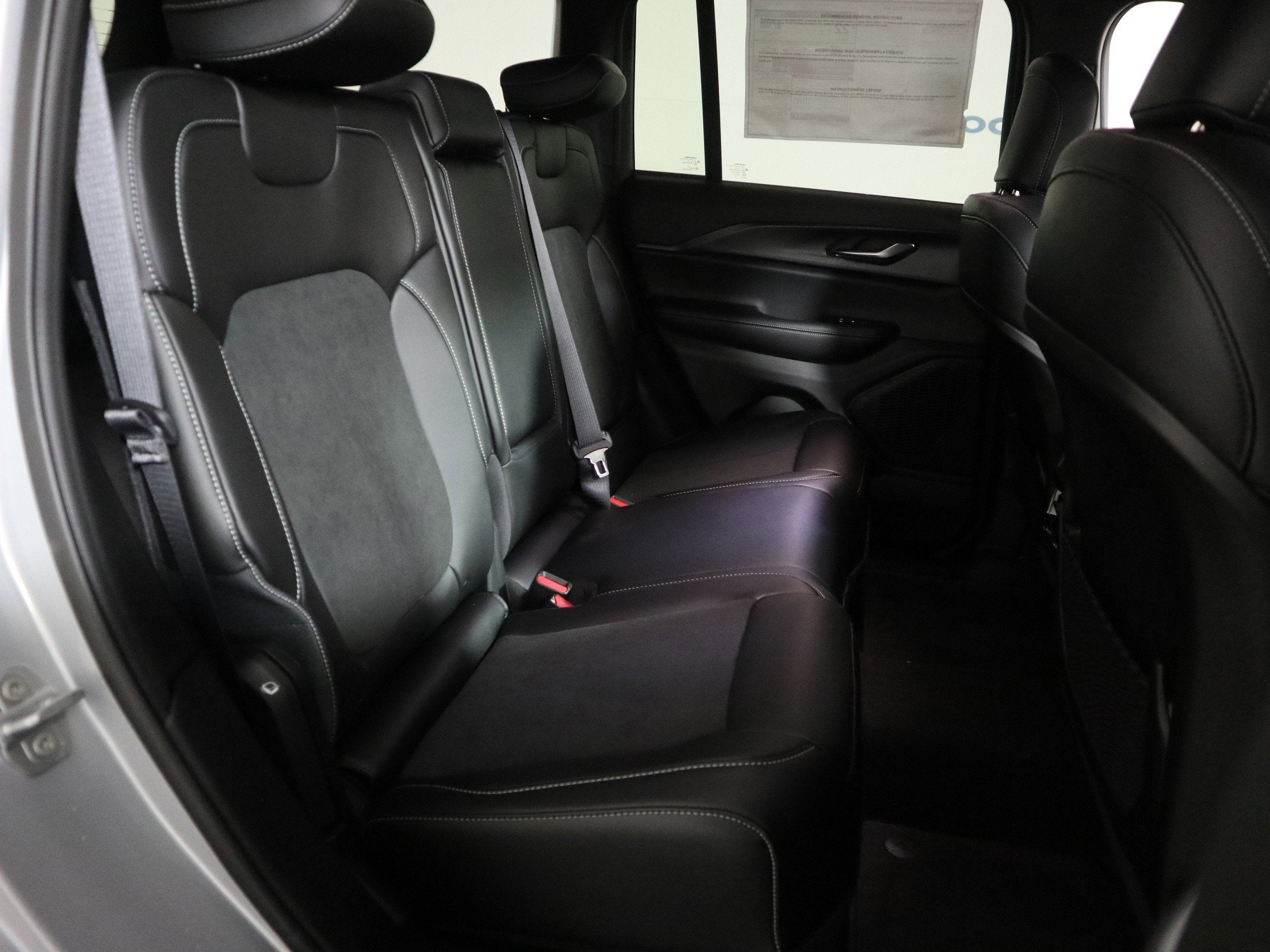 2025 Jeep Grand Cherokee Altitude 4x4