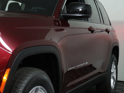 2026 Jeep Grand Cherokee Laredo 4x4
