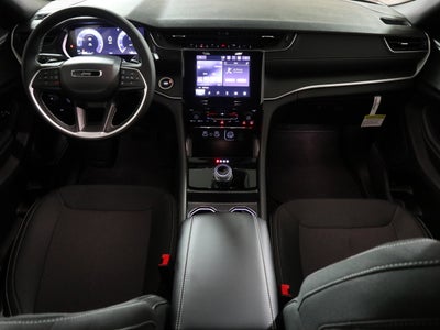 2026 Jeep Grand Cherokee Laredo 4x4