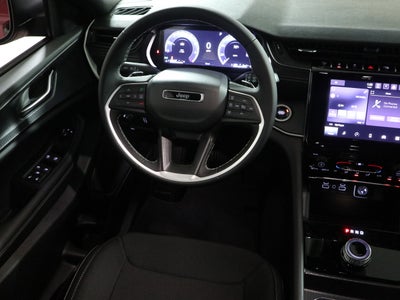 2026 Jeep Grand Cherokee Laredo 4x4