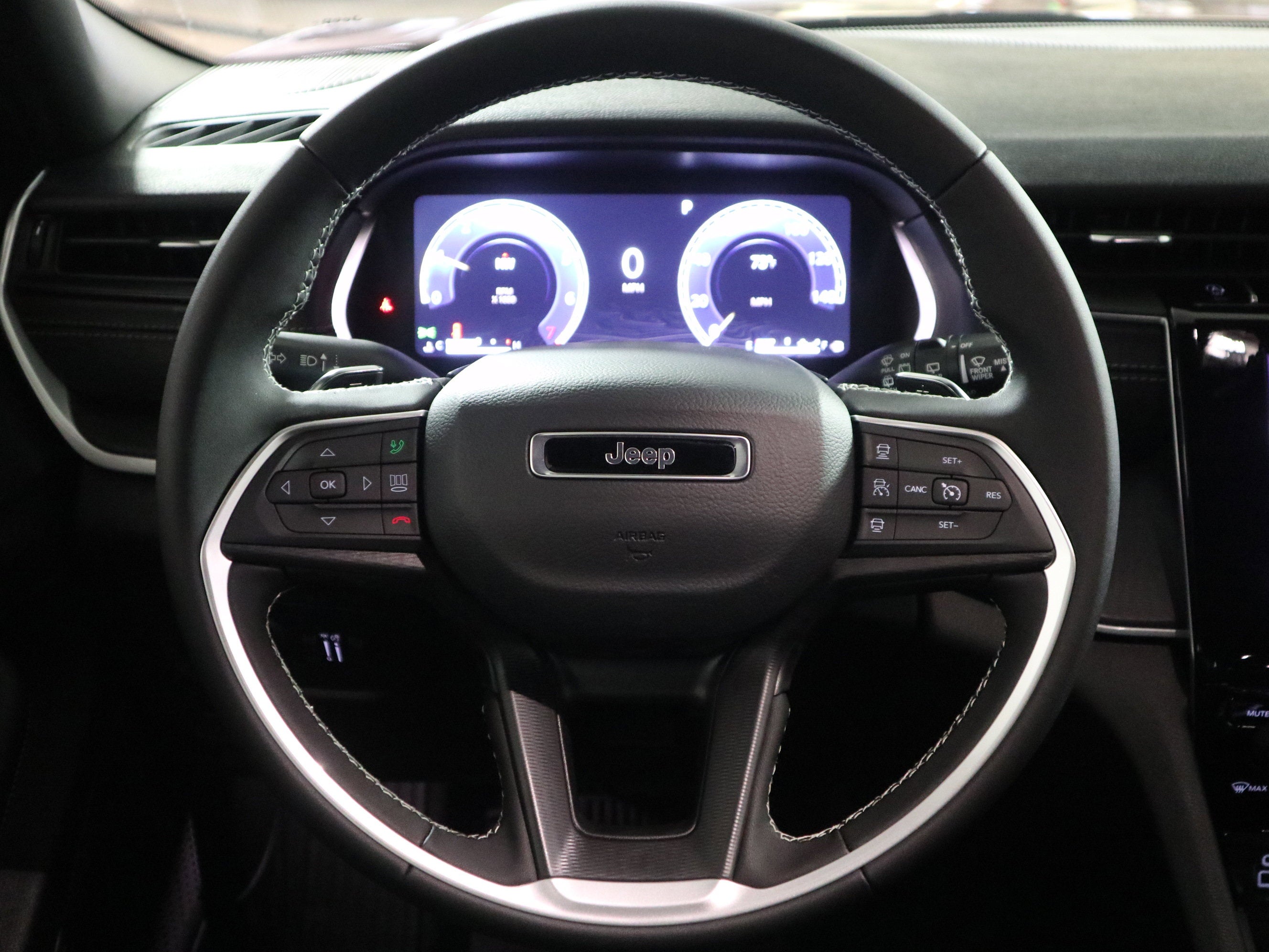 2026 Jeep Grand Cherokee Laredo 4x4