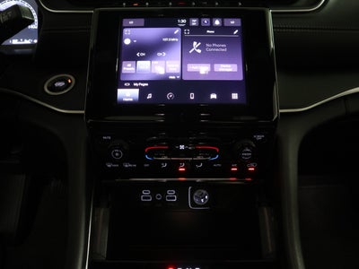 2026 Jeep Grand Cherokee Laredo 4x4