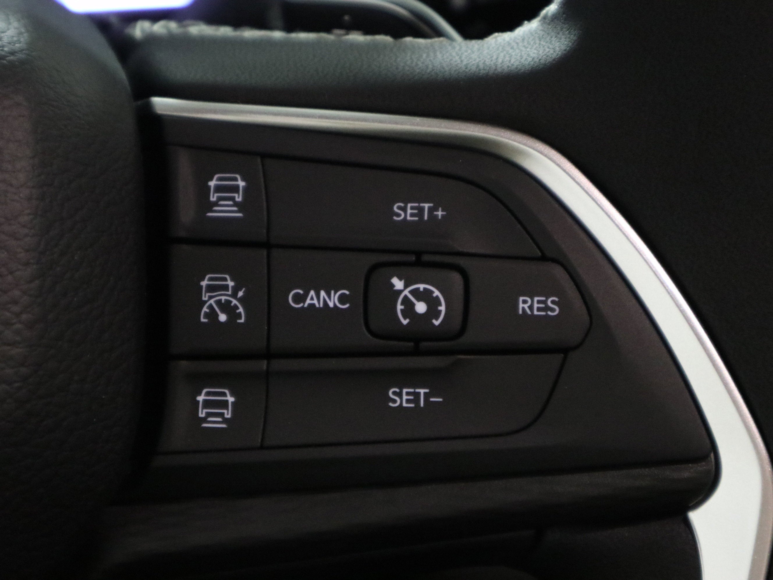 2026 Jeep Grand Cherokee Laredo 4x4