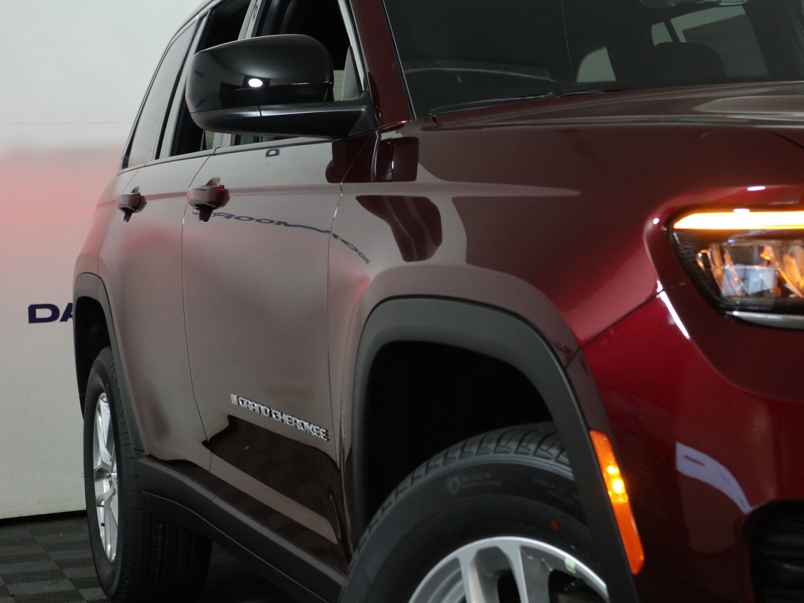 2026 Jeep Grand Cherokee Laredo 4x4