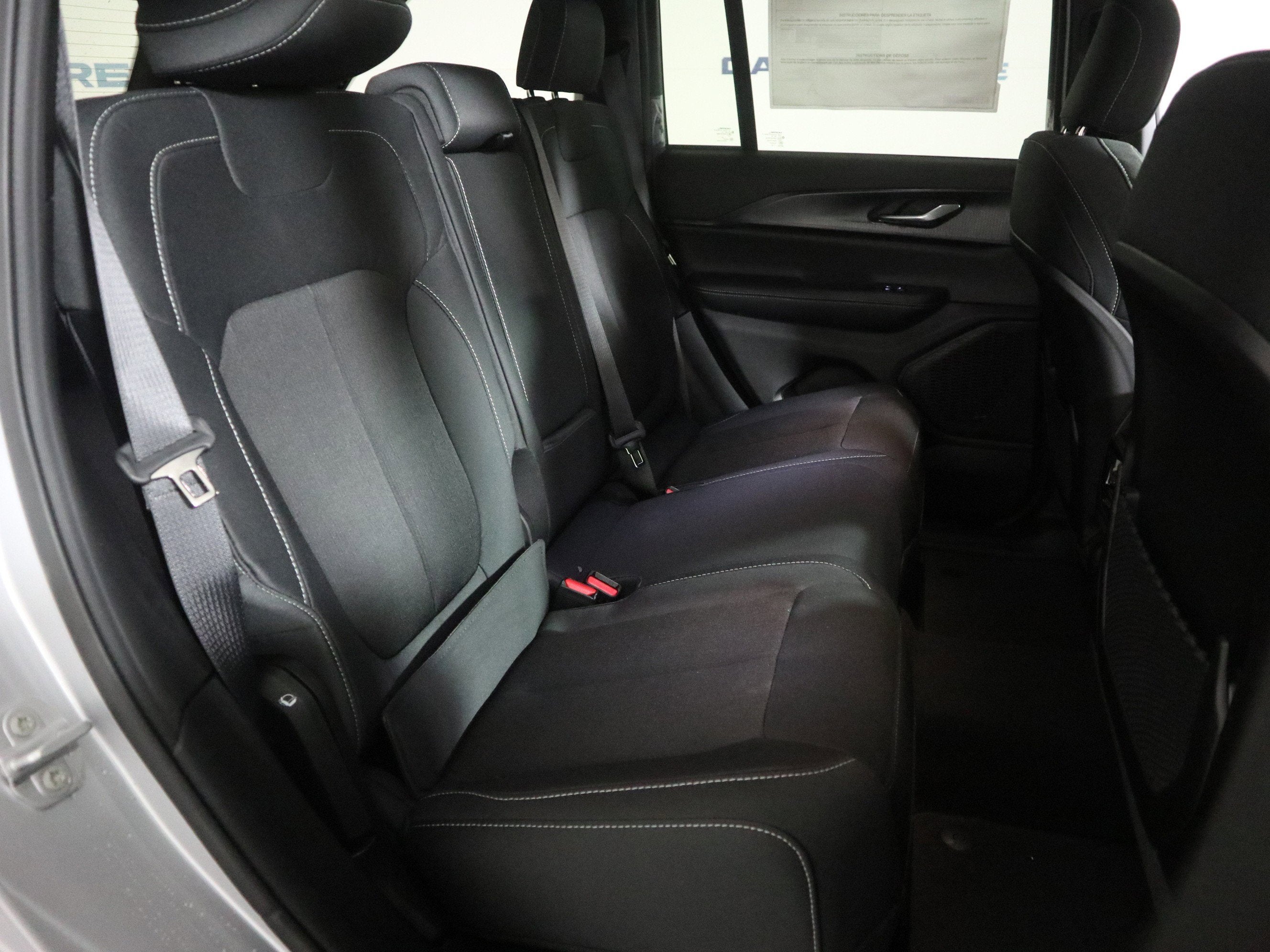 2026 Jeep Grand Cherokee Laredo X 4x4