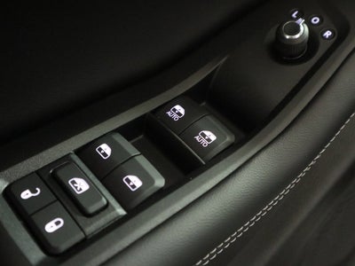 2026 Jeep Grand Cherokee Laredo X 4x4