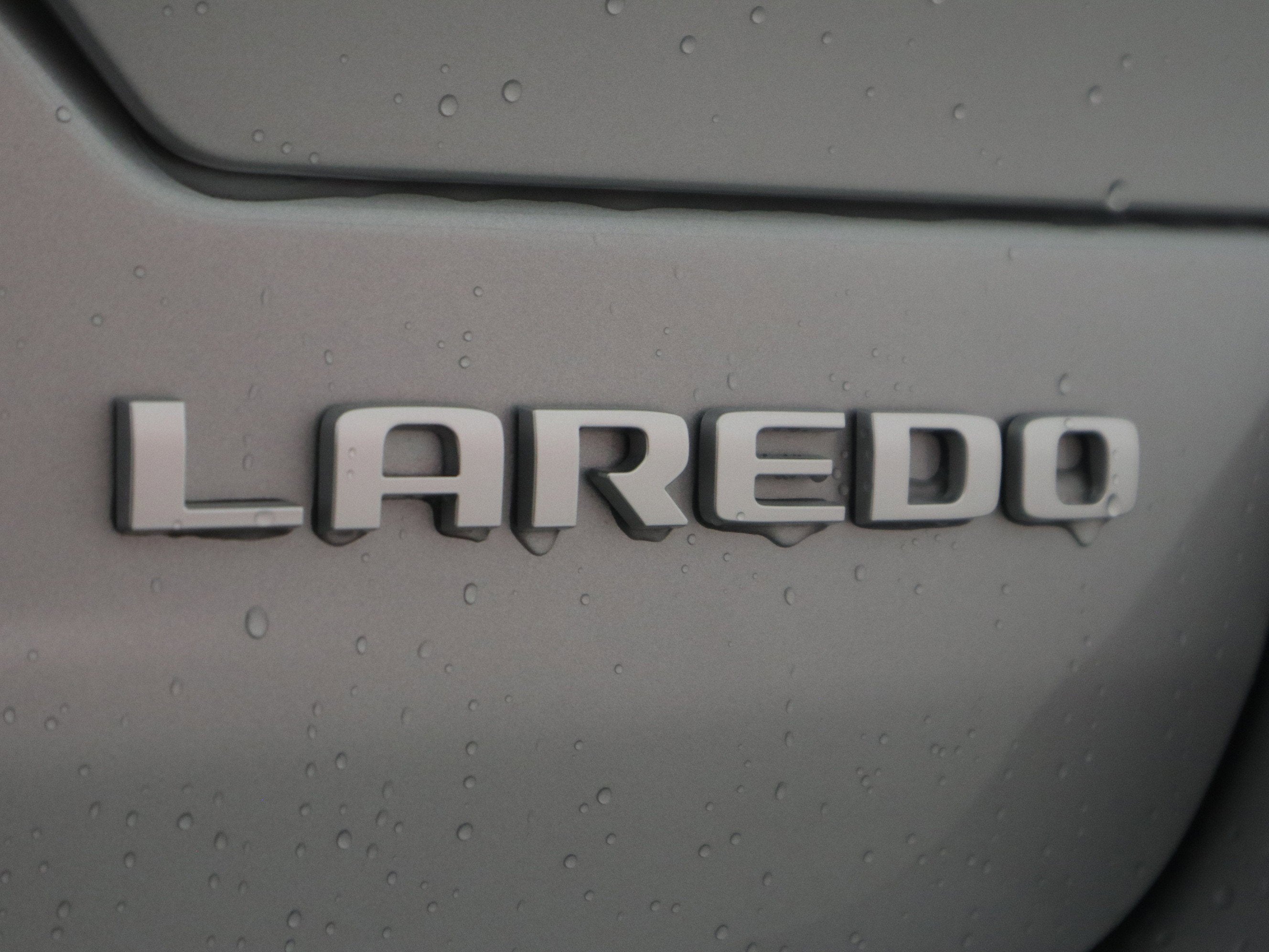 2026 Jeep Grand Cherokee Laredo X 4x4