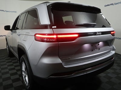 2026 Jeep Grand Cherokee Laredo X 4x4