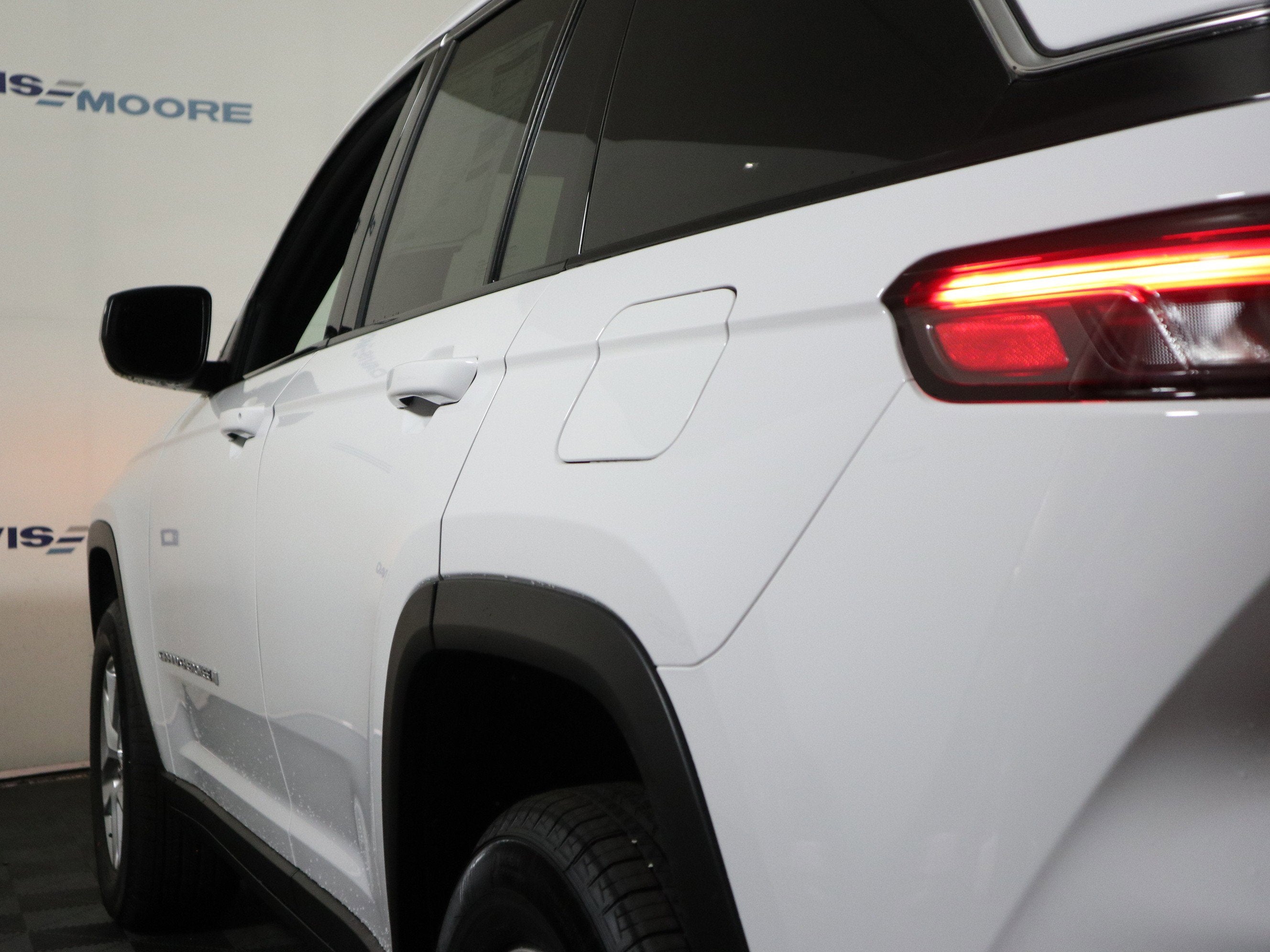 2026 Jeep Grand Cherokee Laredo X 4x4