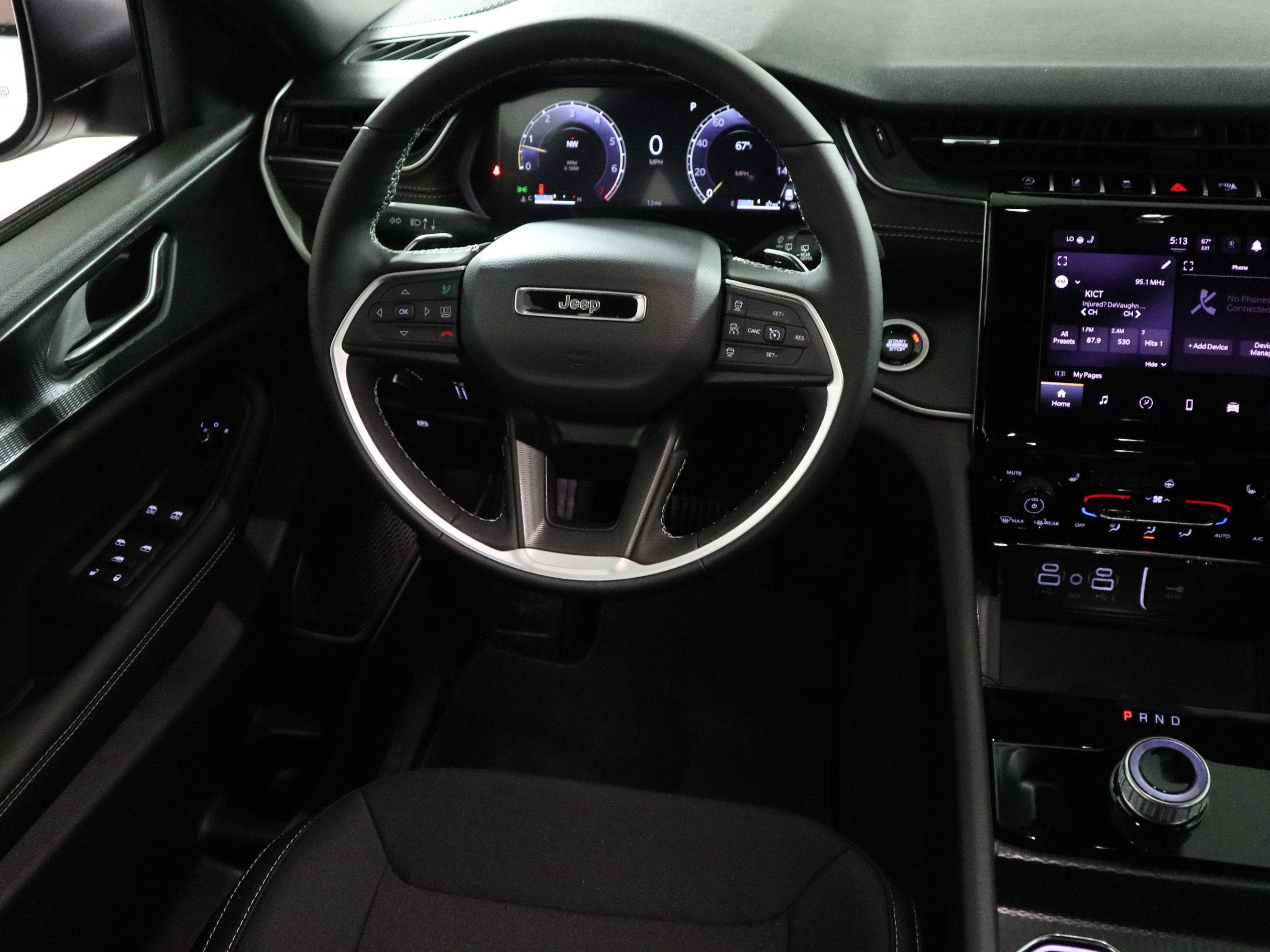 2026 Jeep Grand Cherokee Laredo X 4x4