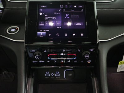 2026 Jeep Grand Cherokee Laredo X 4x4